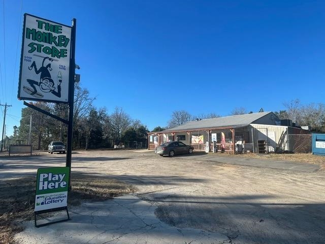3441 Columbia Highway North