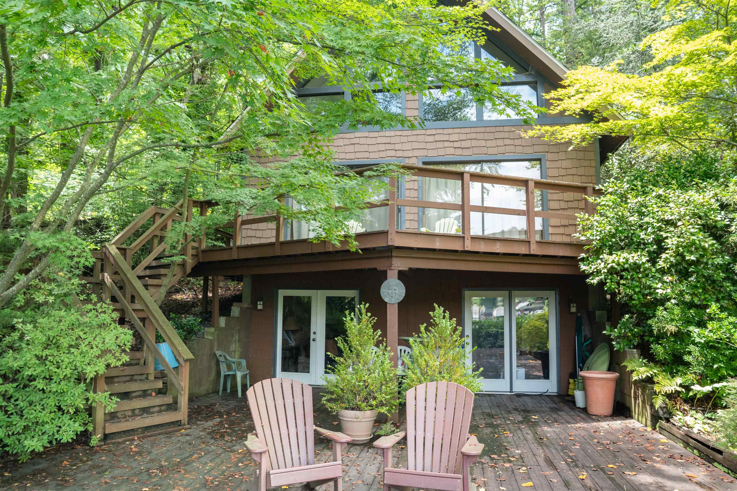 1516 W Lakeshore Drive