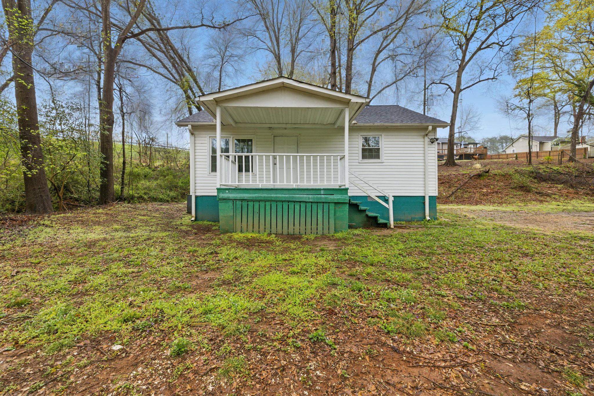 207 Streamside Drive