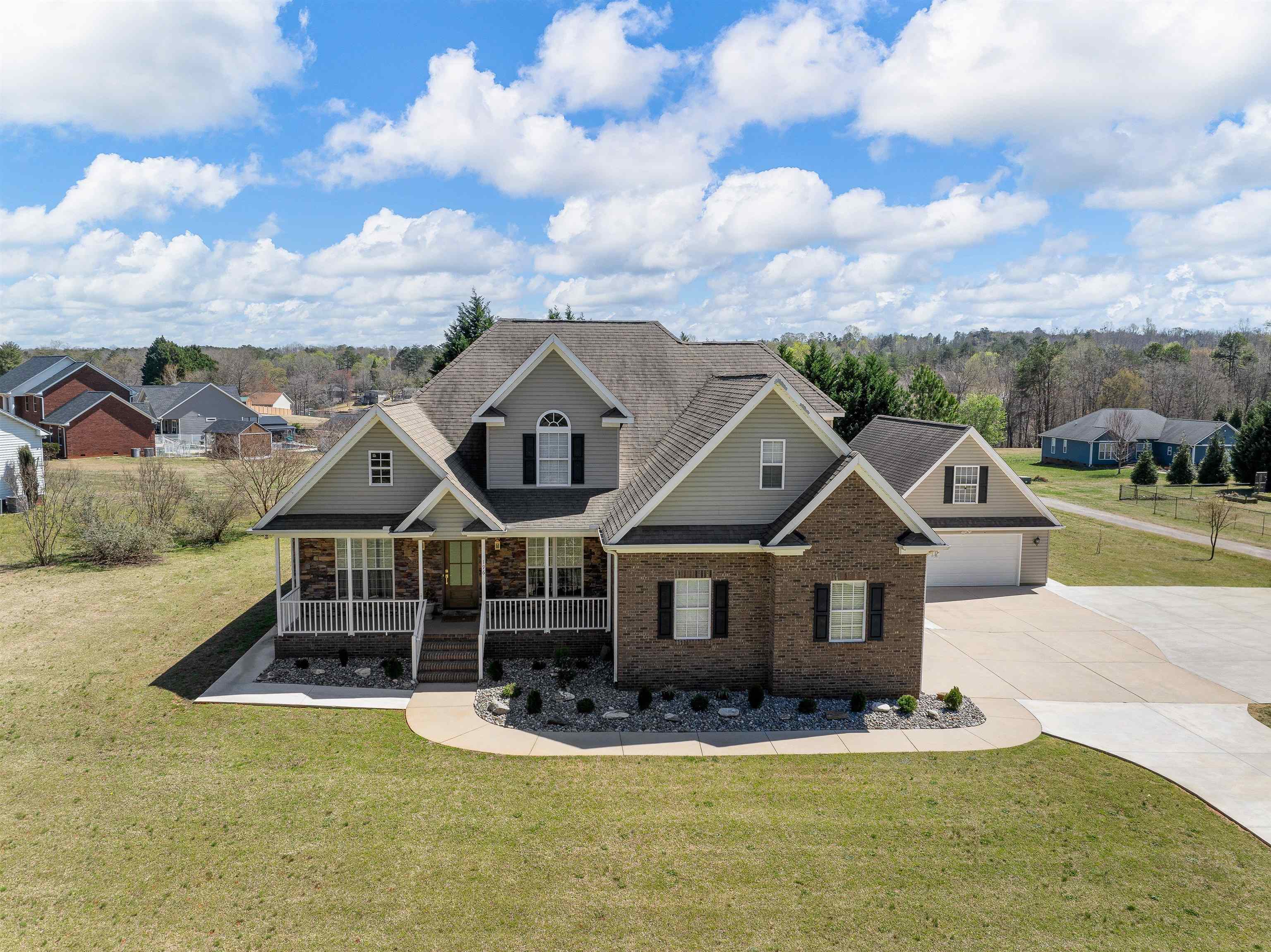 196 Crow Road