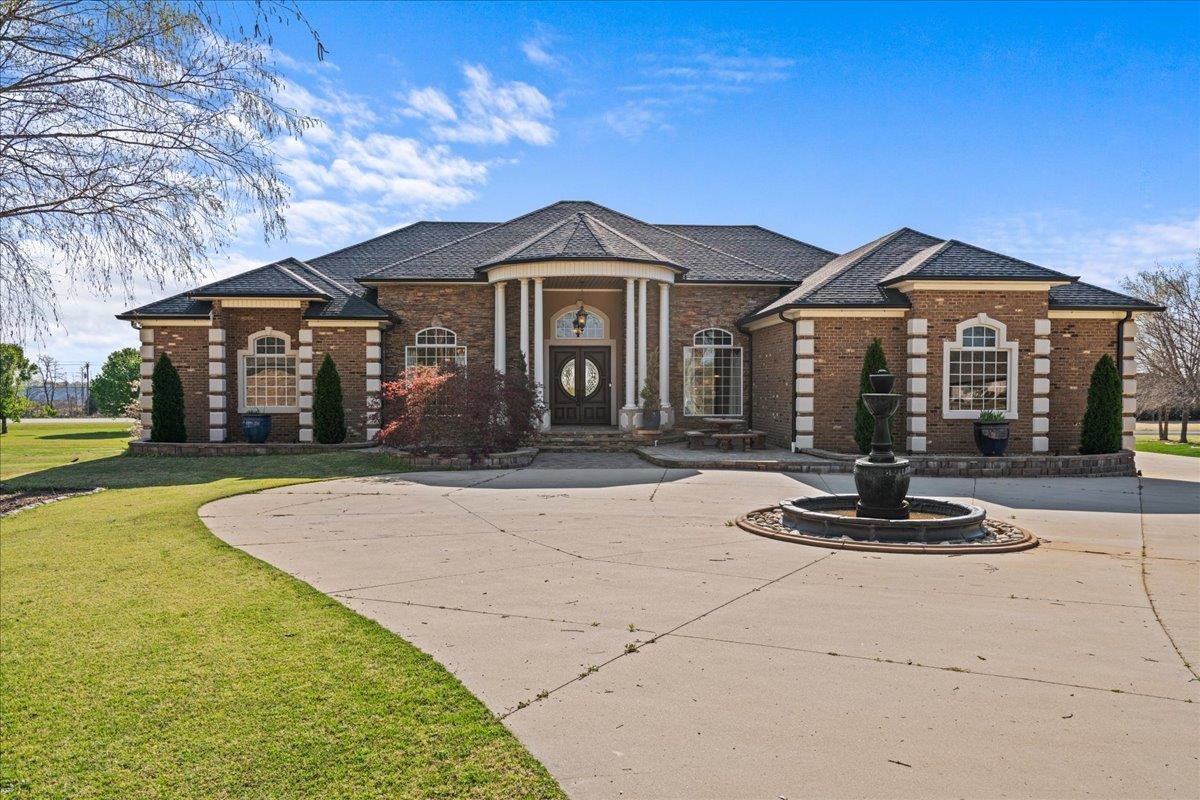 232 Vista Pointe Drive