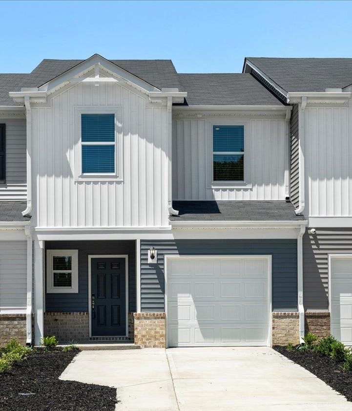 112 Arrow Court