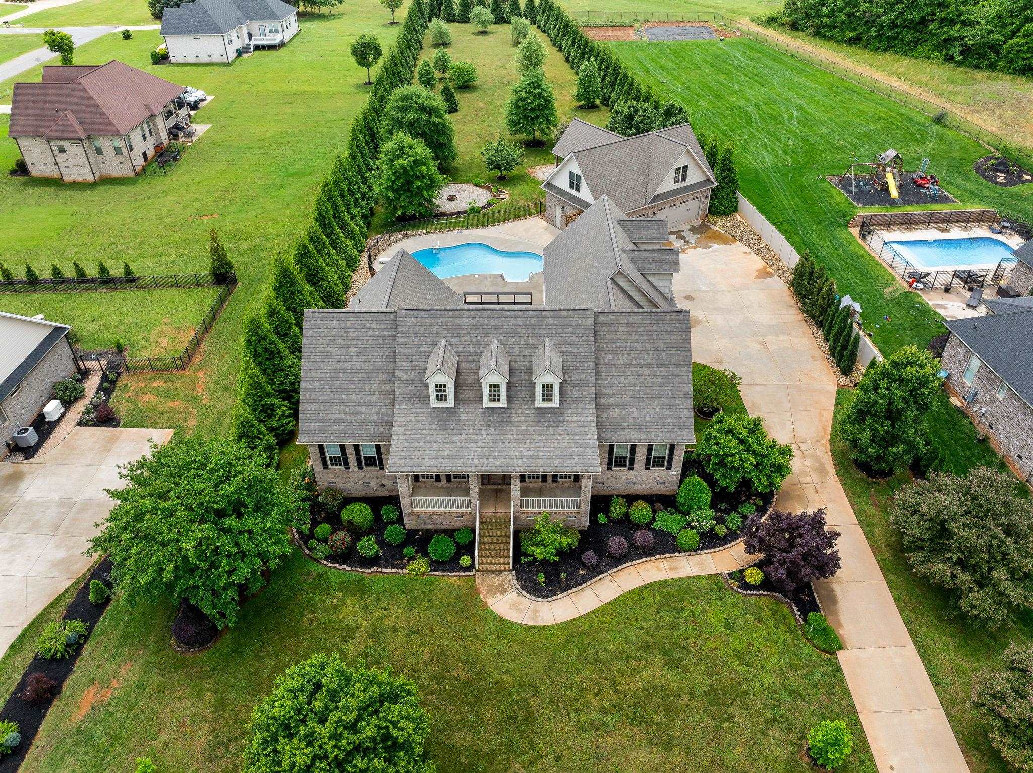 142 Cobblestone Crossing