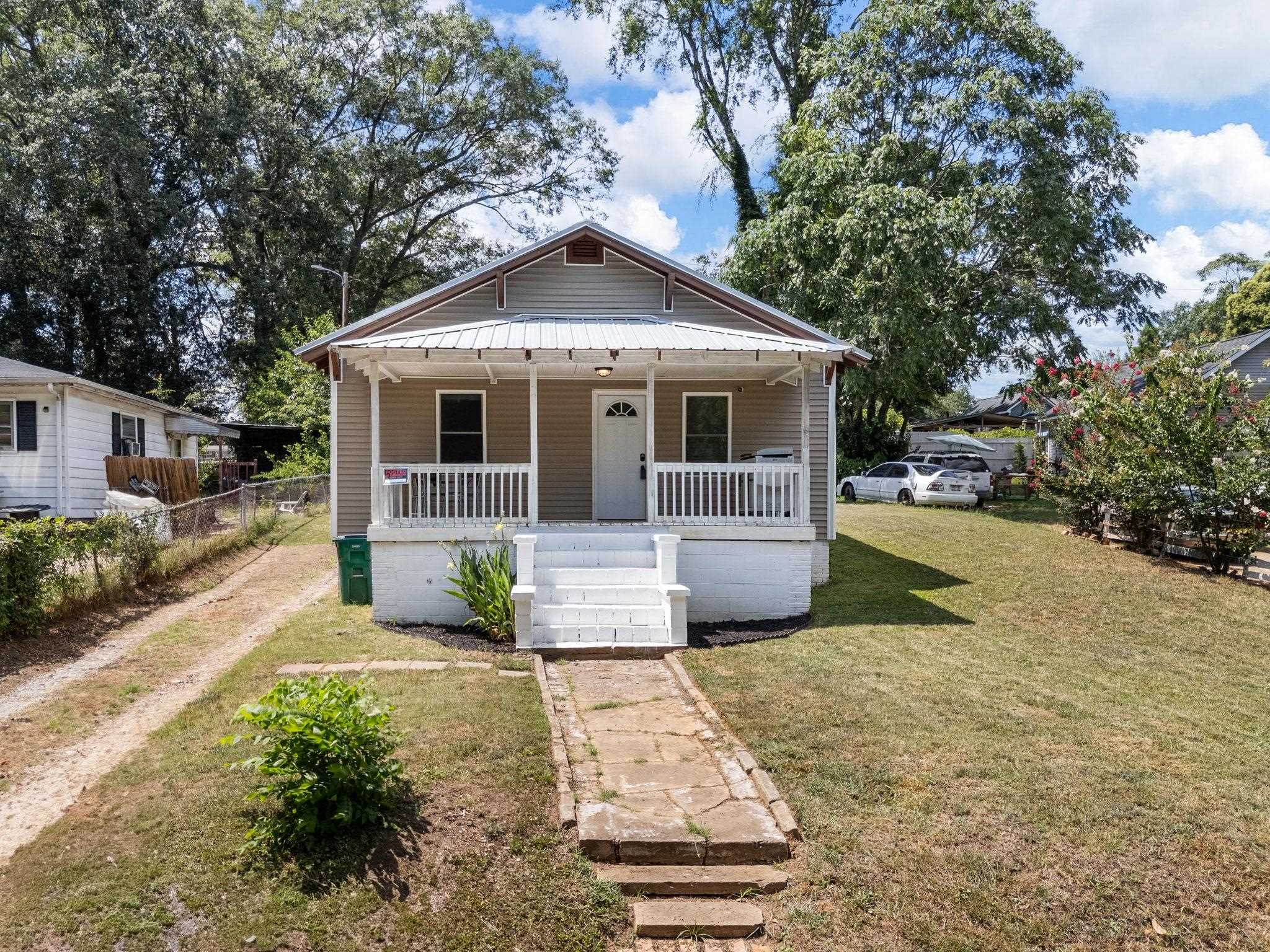 24 Oak Street