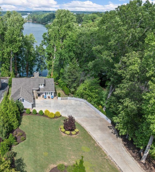 702 Lakewinds Boulevard