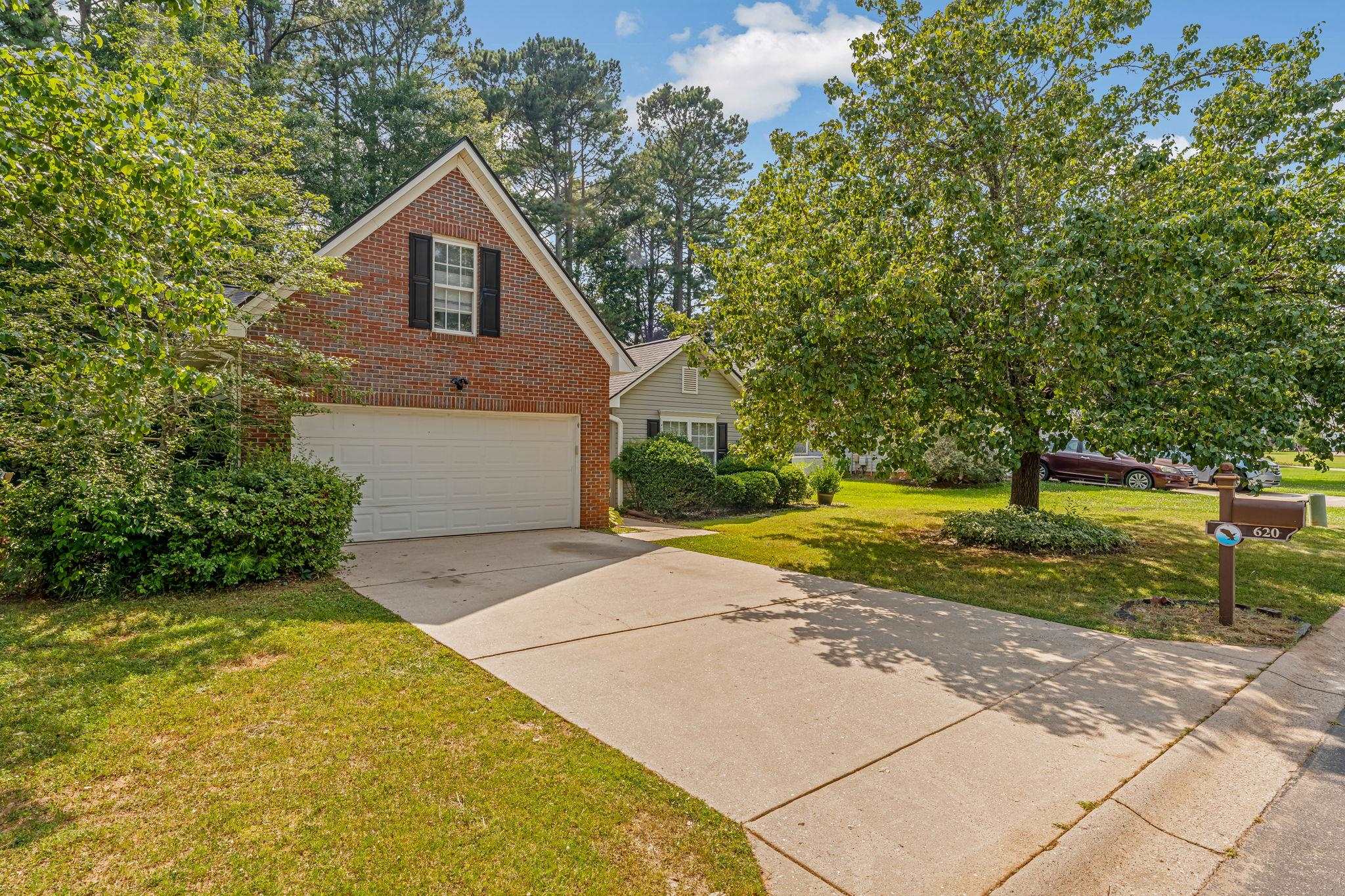 620 Thornbird Circle