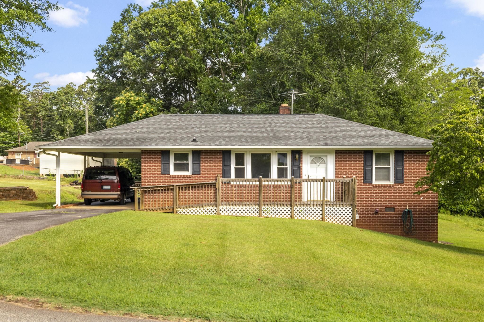 114 W Carolina Street