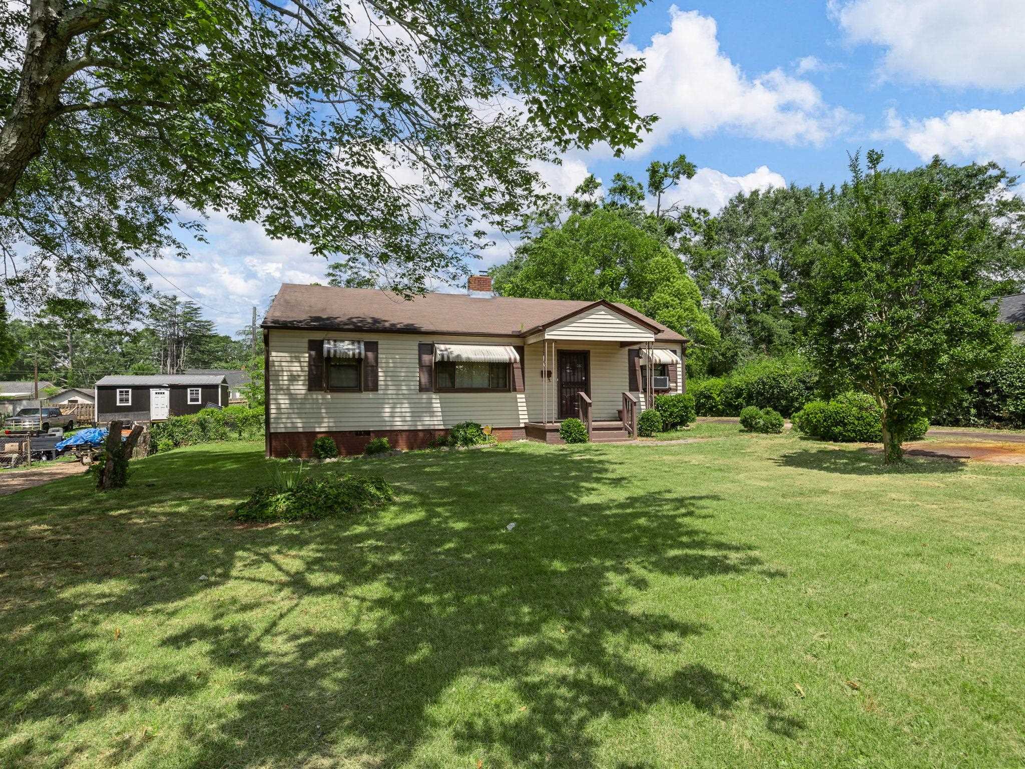 228 Charlesworth Avenue