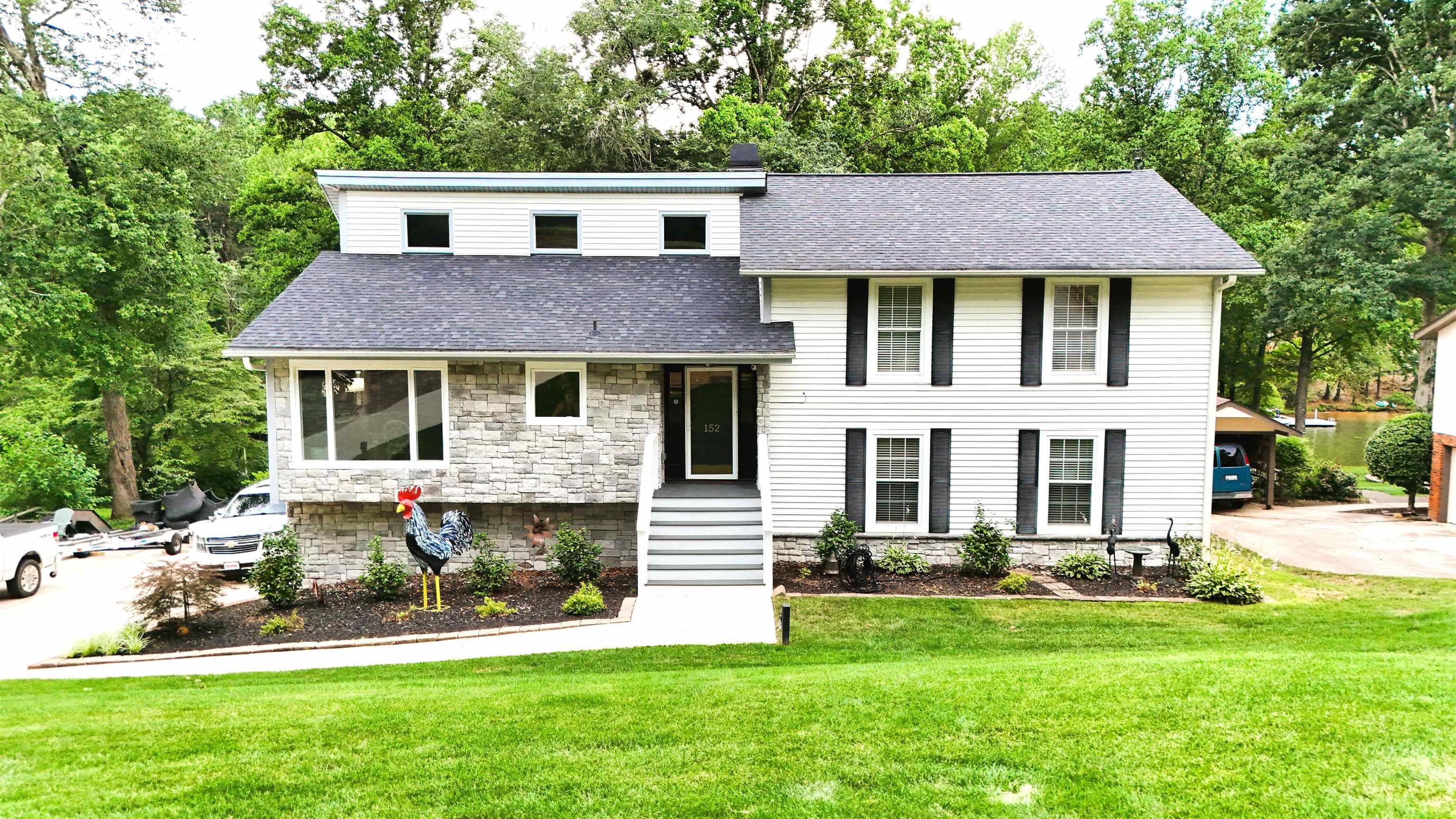 152 Lake Bowen Drive