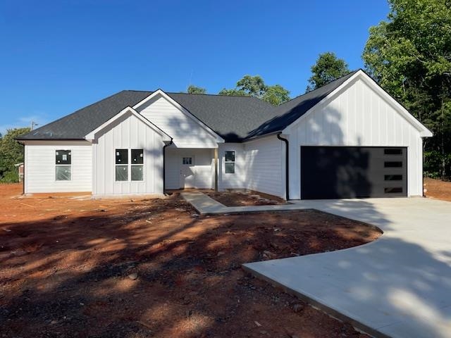 4018 CHESNEE HWY Highway
