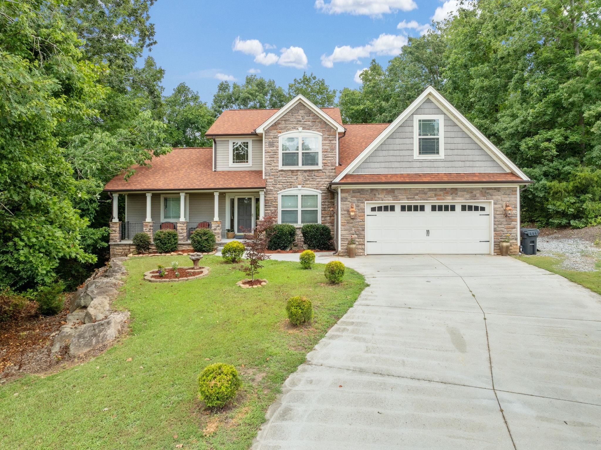 112 Trotter Court