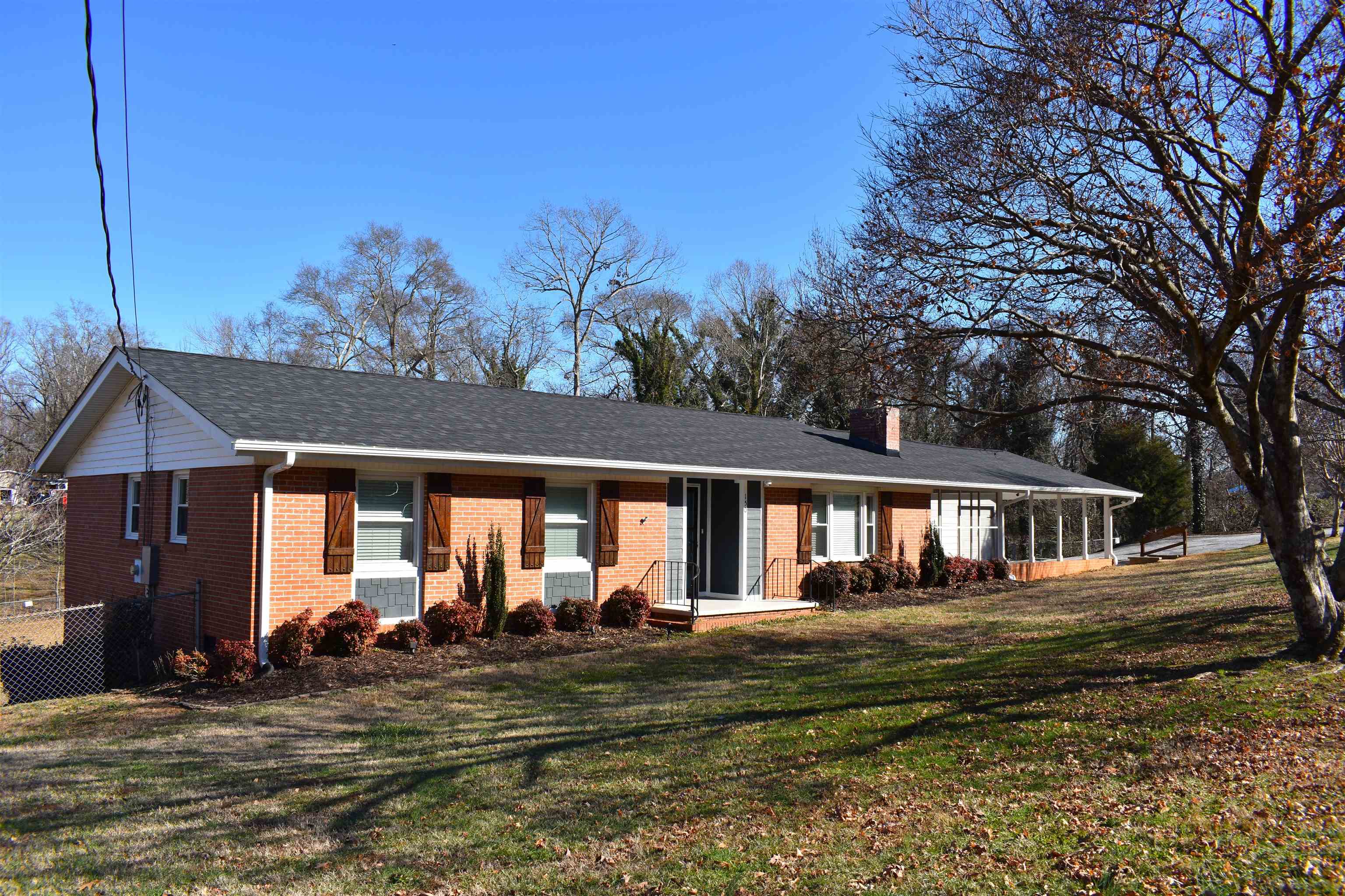 150 Greenway Dr