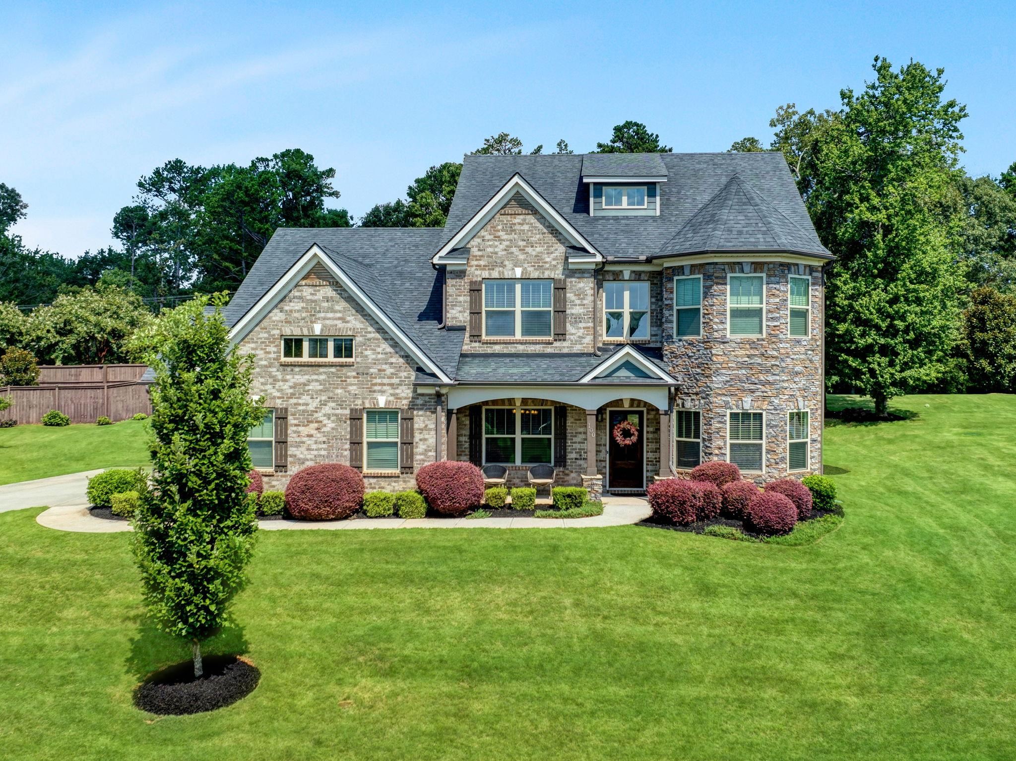 100 Strathaven Court