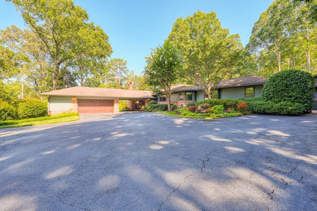 121 Montgomery Drive