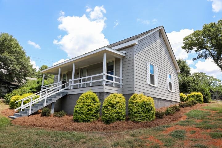 8328 Valley Falls Road