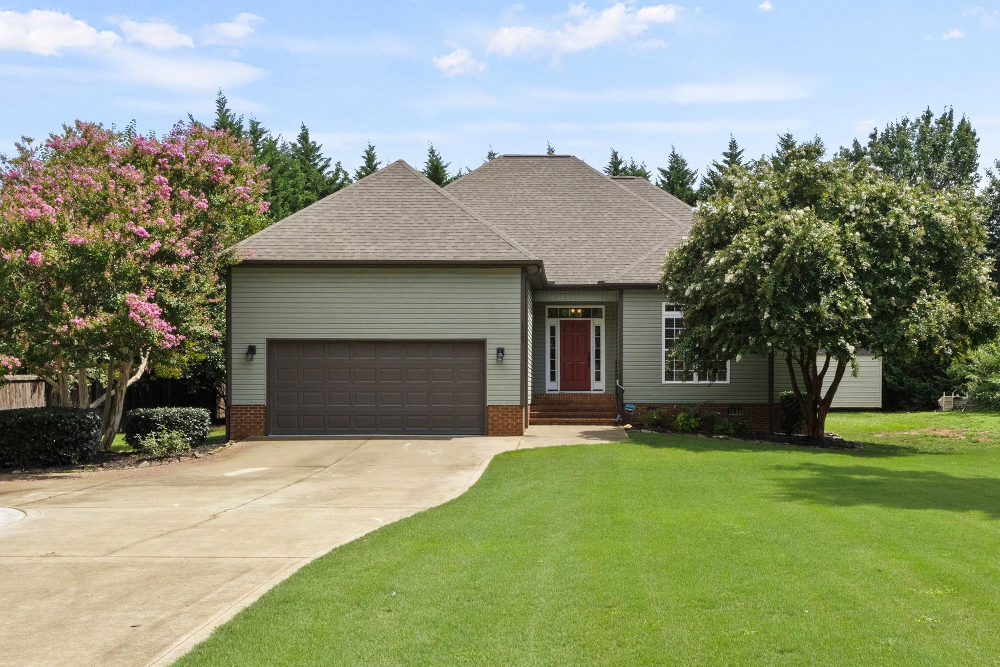 1025 S BUNCOMBE Road