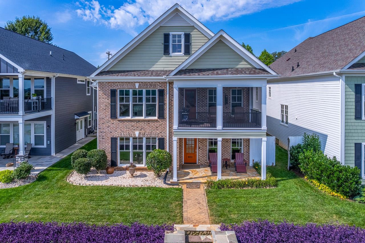 902 Blue Moon Street