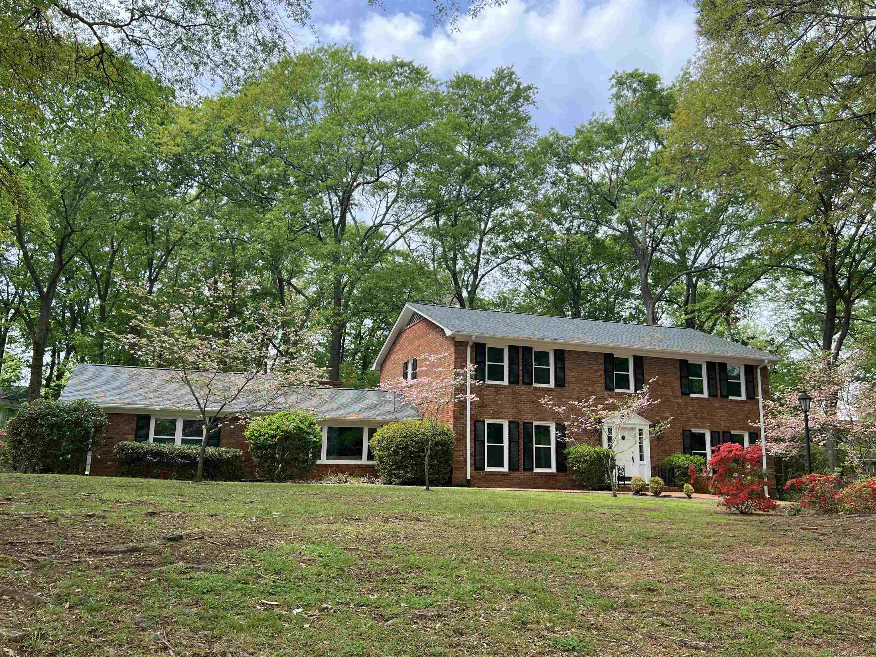 115 Fernbrook Circle