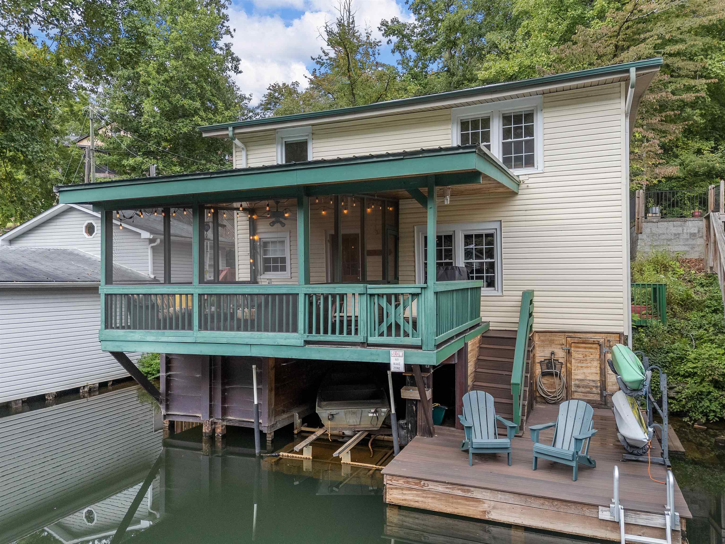 364 E Lakeshore Drive