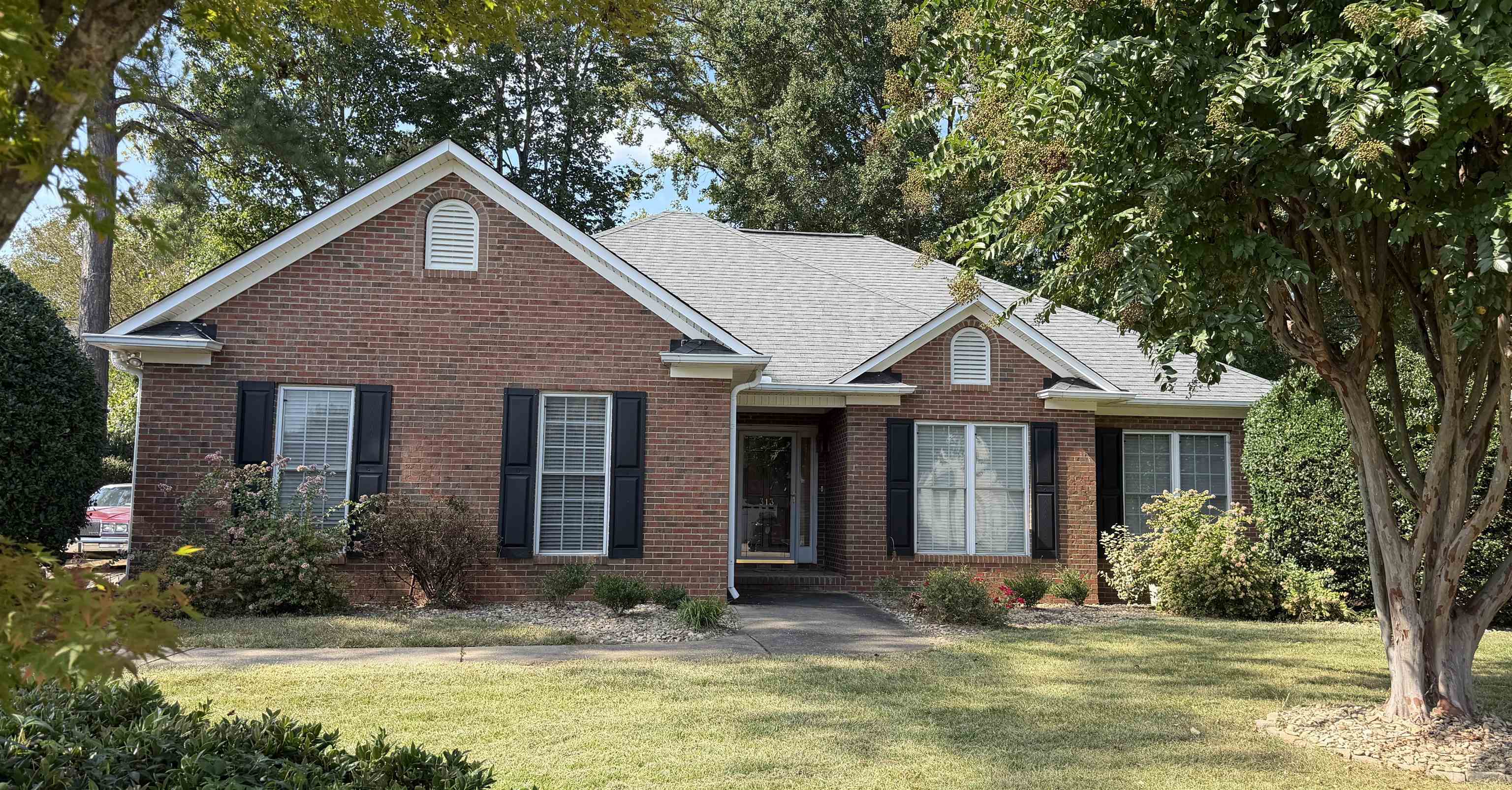 313 New Windsor Court