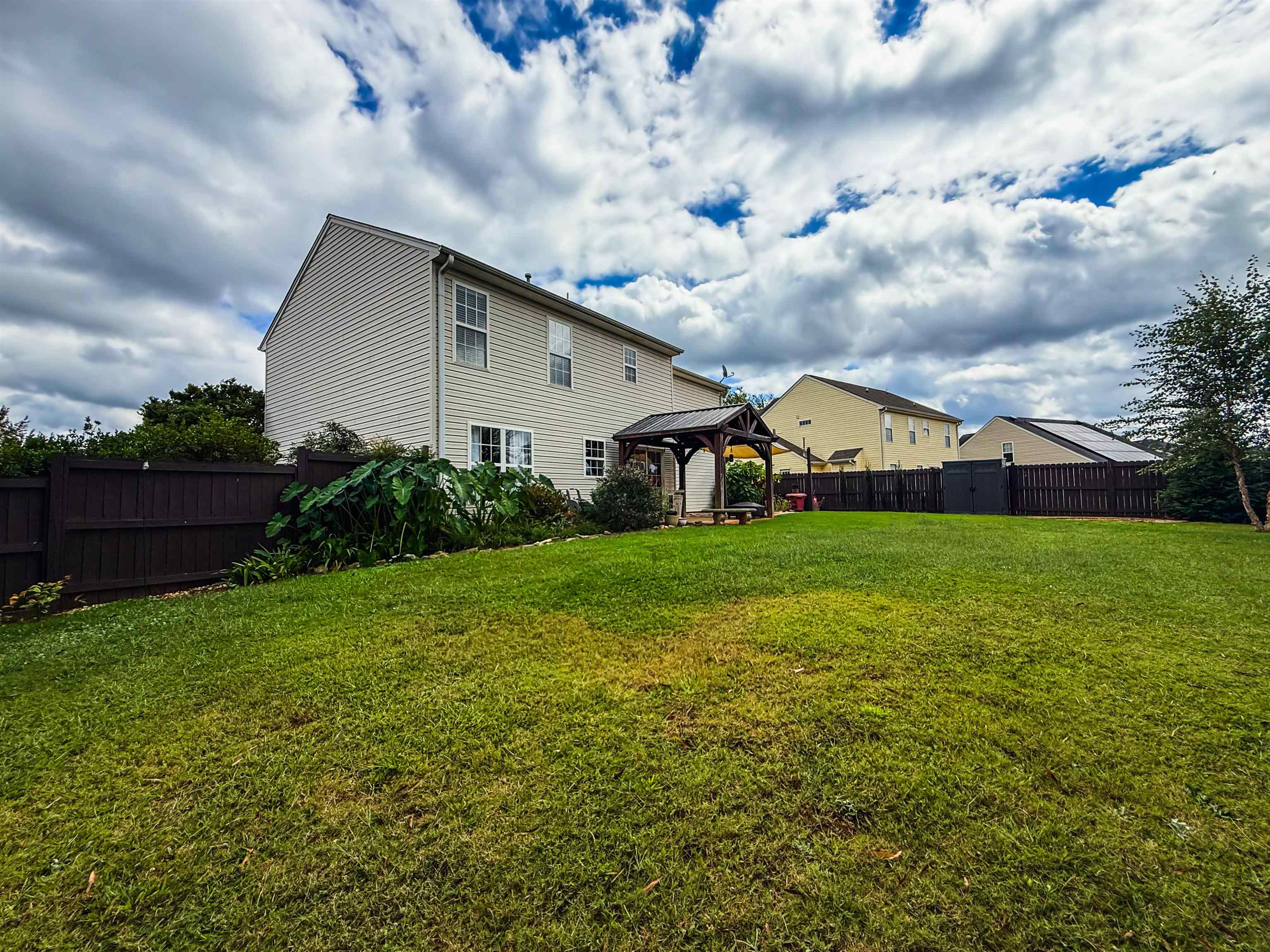 624 S morningwood Lane