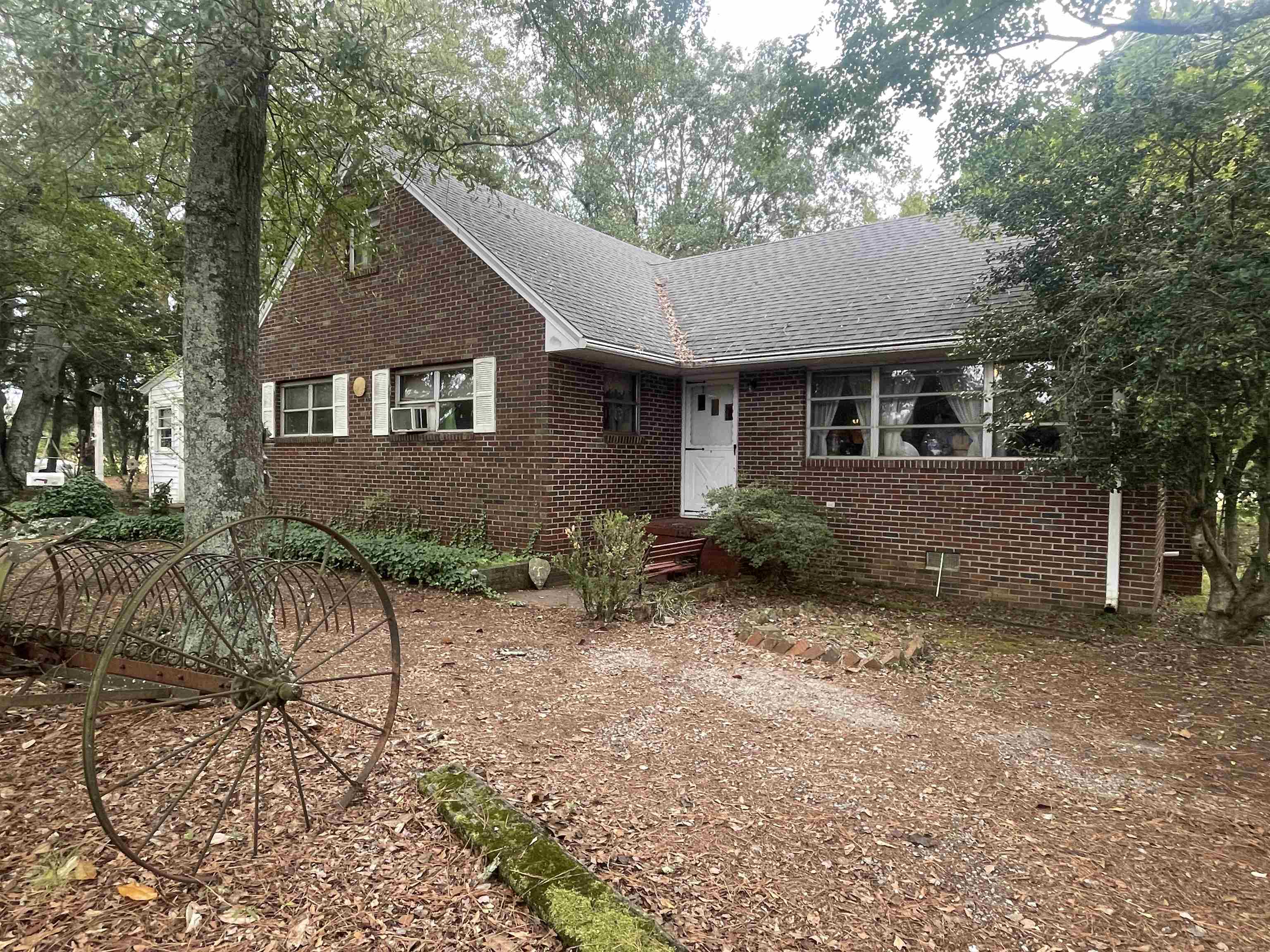 1453 W Georgia Road