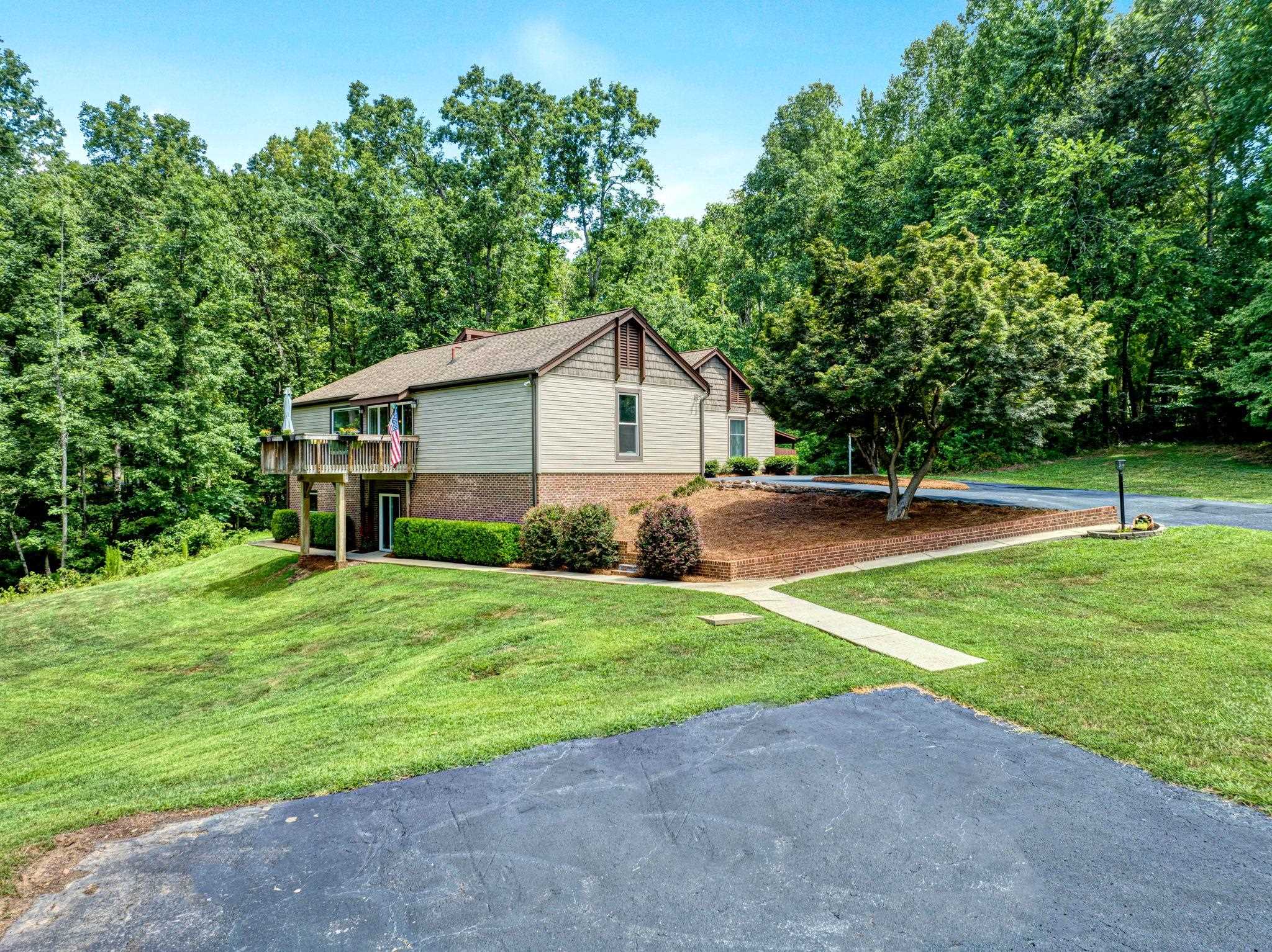 386 Valley View Drive