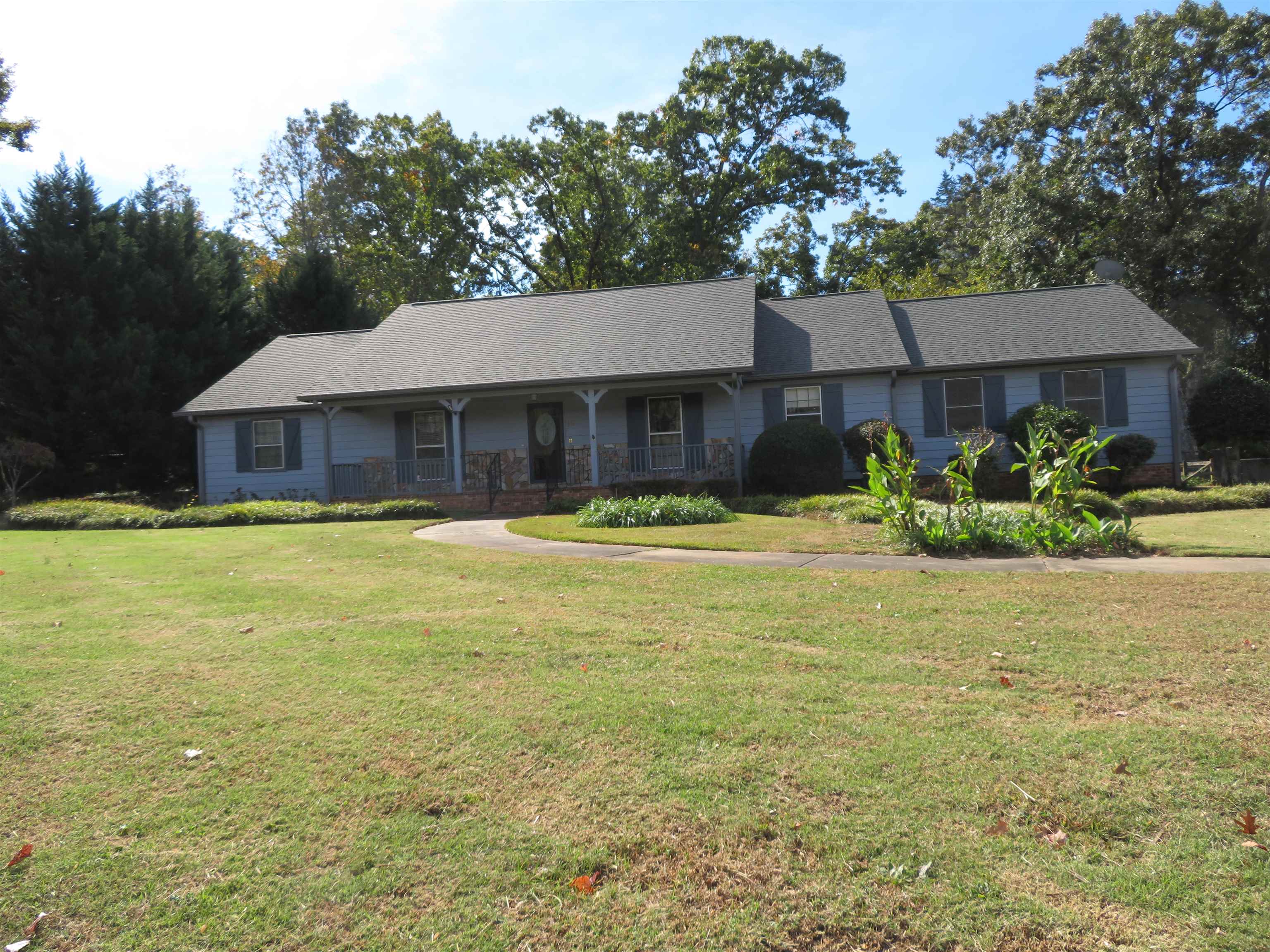 805 Shoresbrook Drive