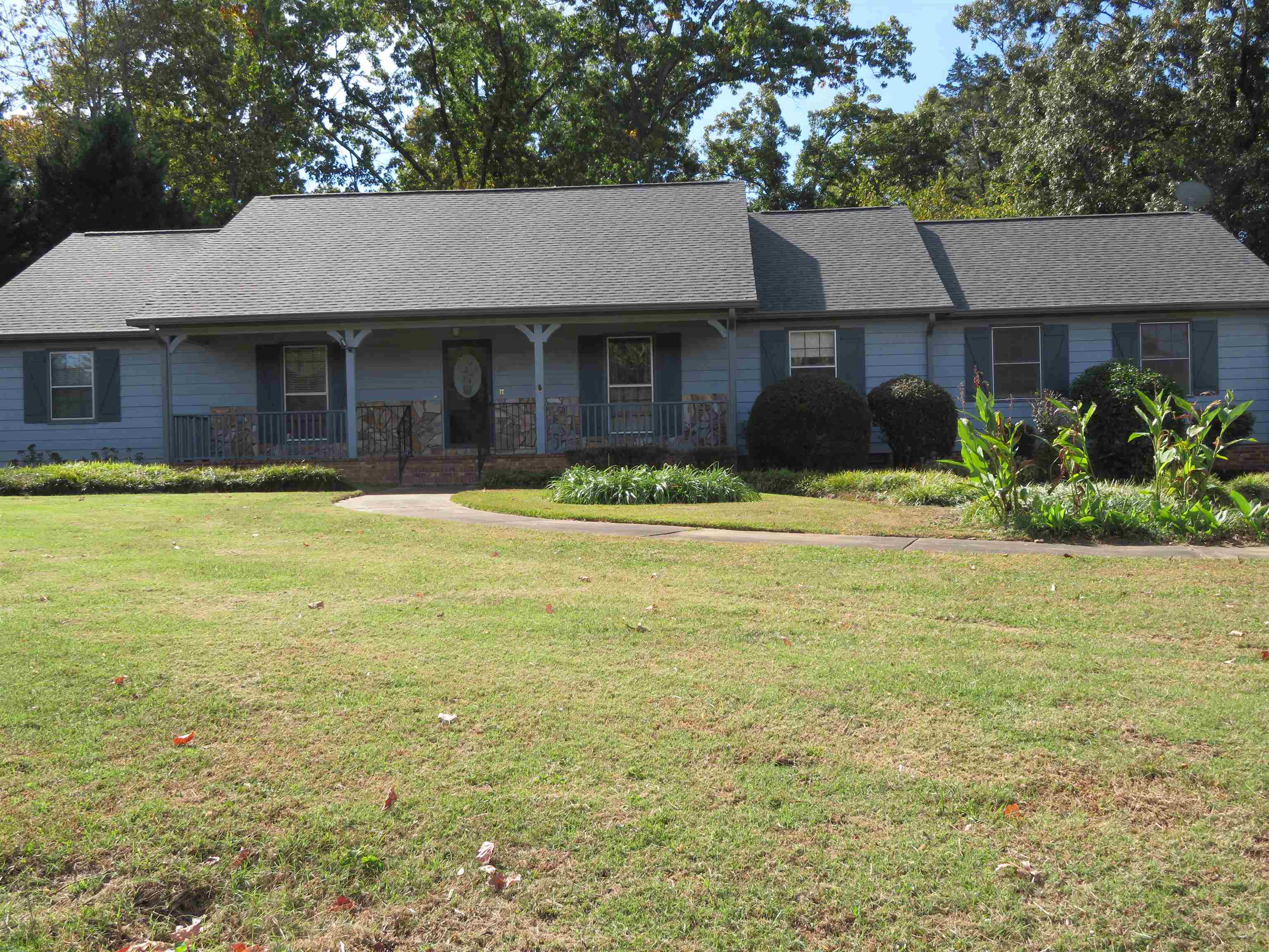 805 Shoresbrook Drive