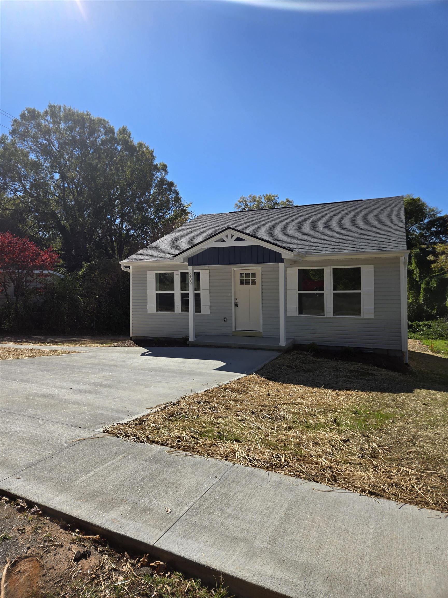 209 Claremont Street