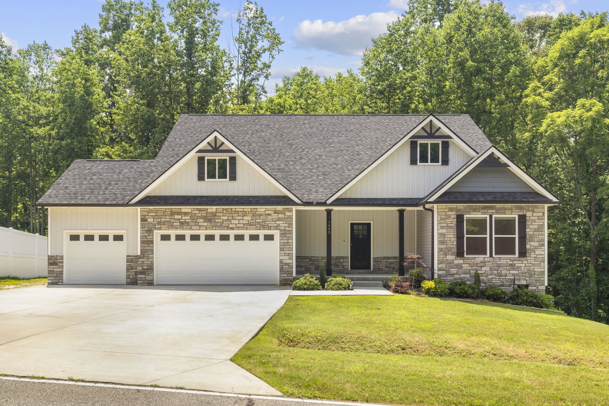 1695 Hickory Nut Road