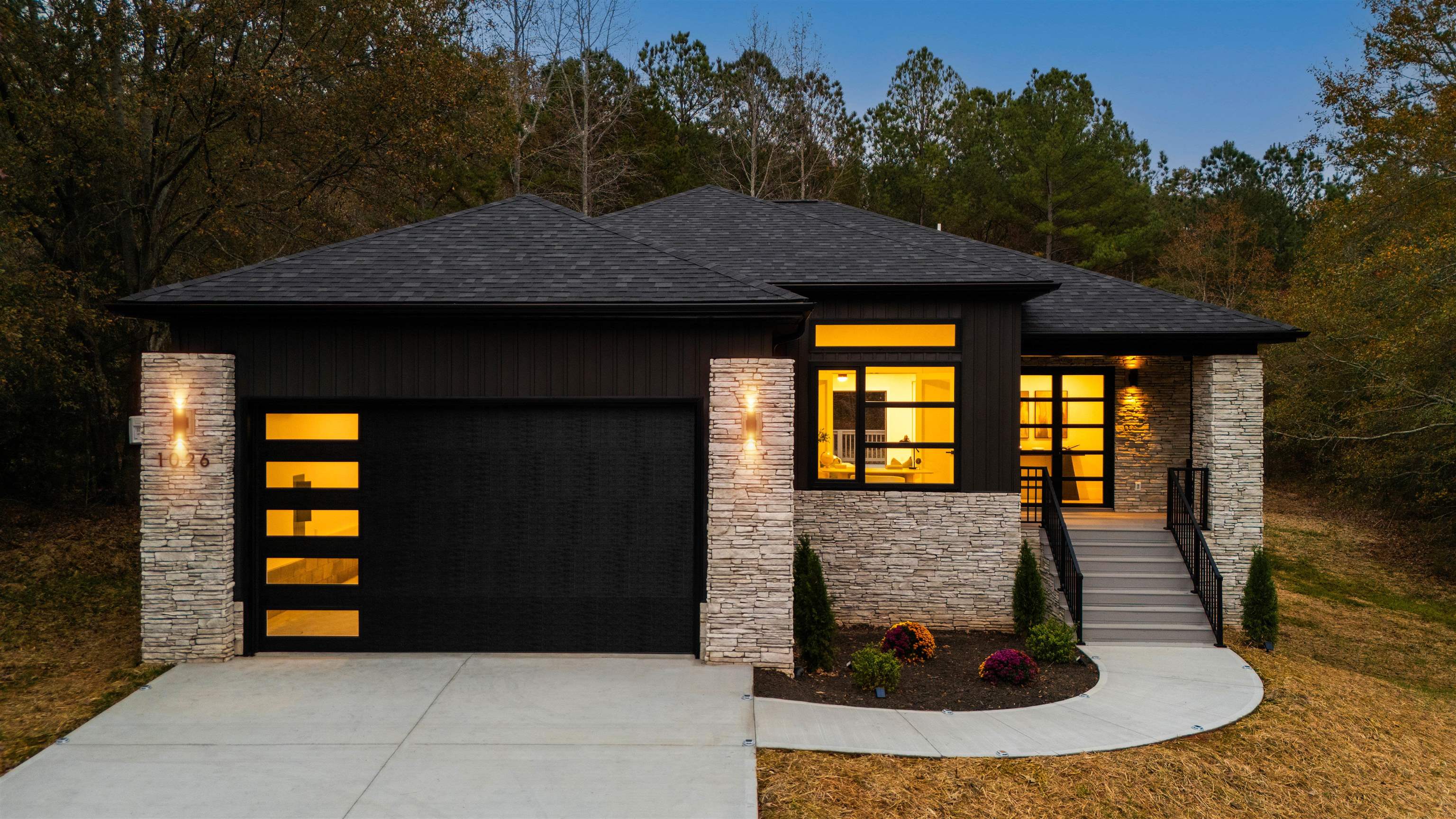 1026 Blumefield Road