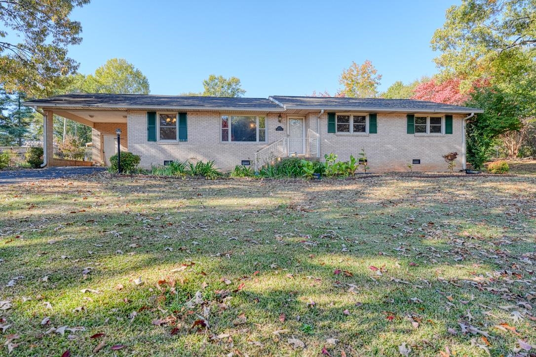 6123 Woodfield Circle