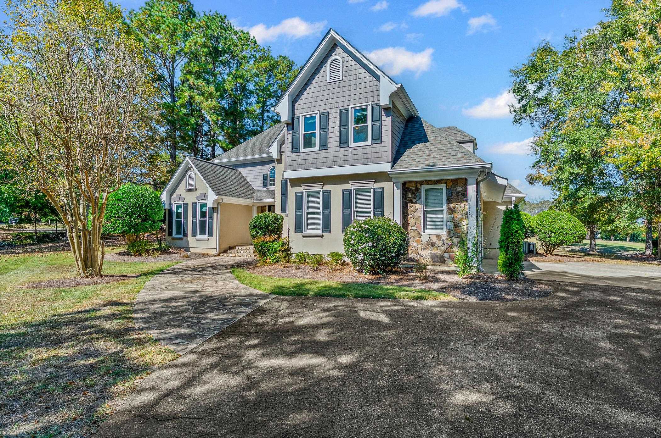 10 Torrey Pine Court