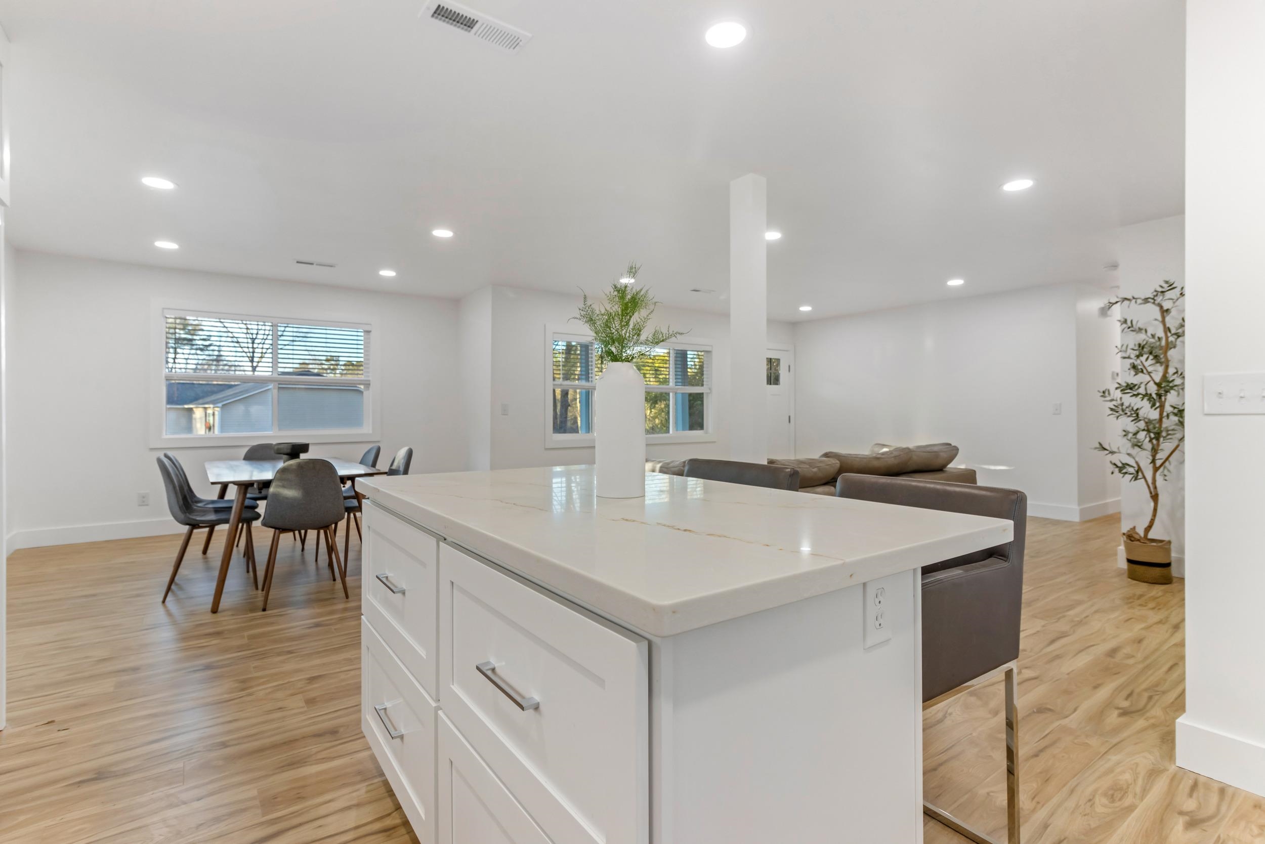 1832 Old Lynwood Circle