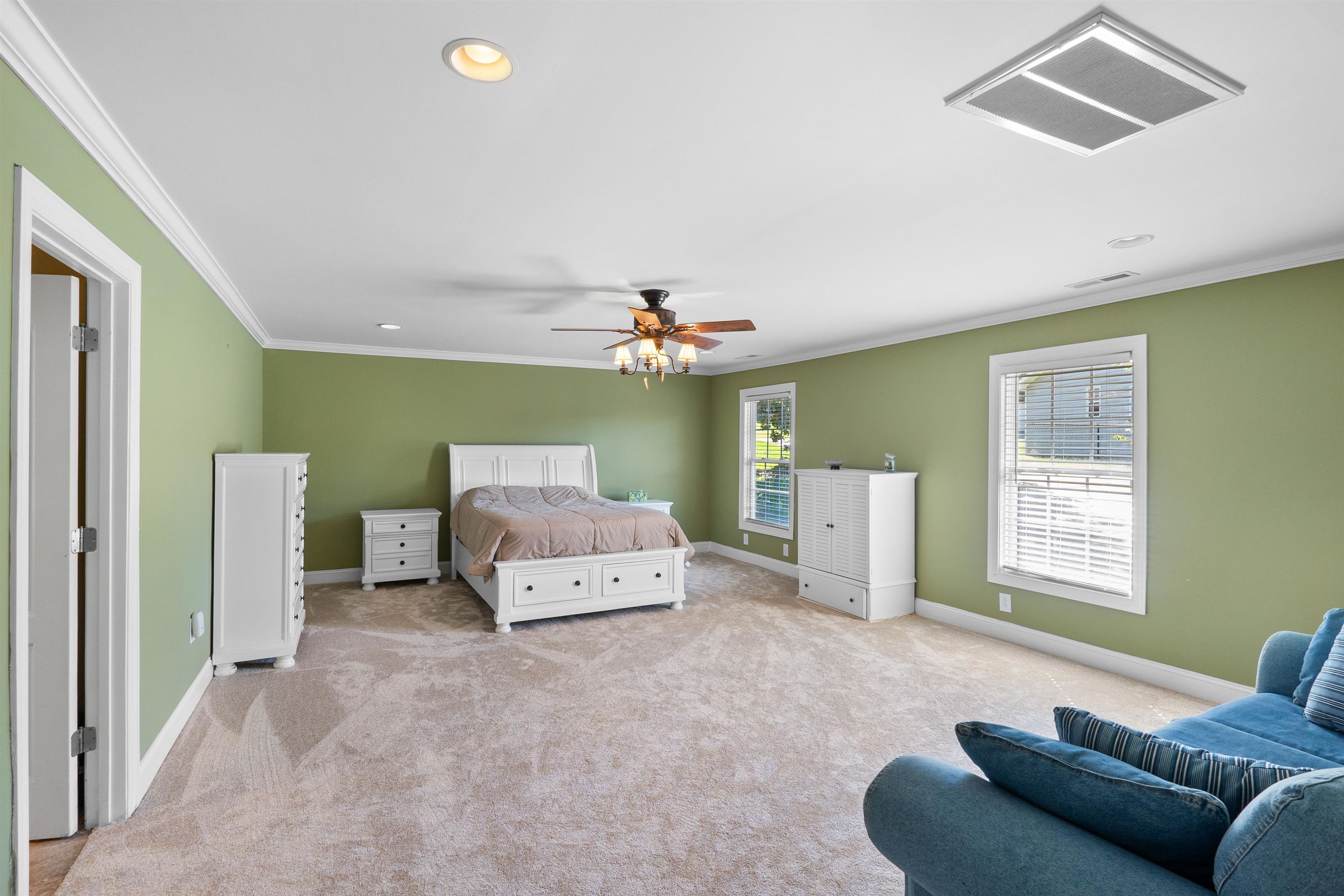 423 Coggins Shore Road