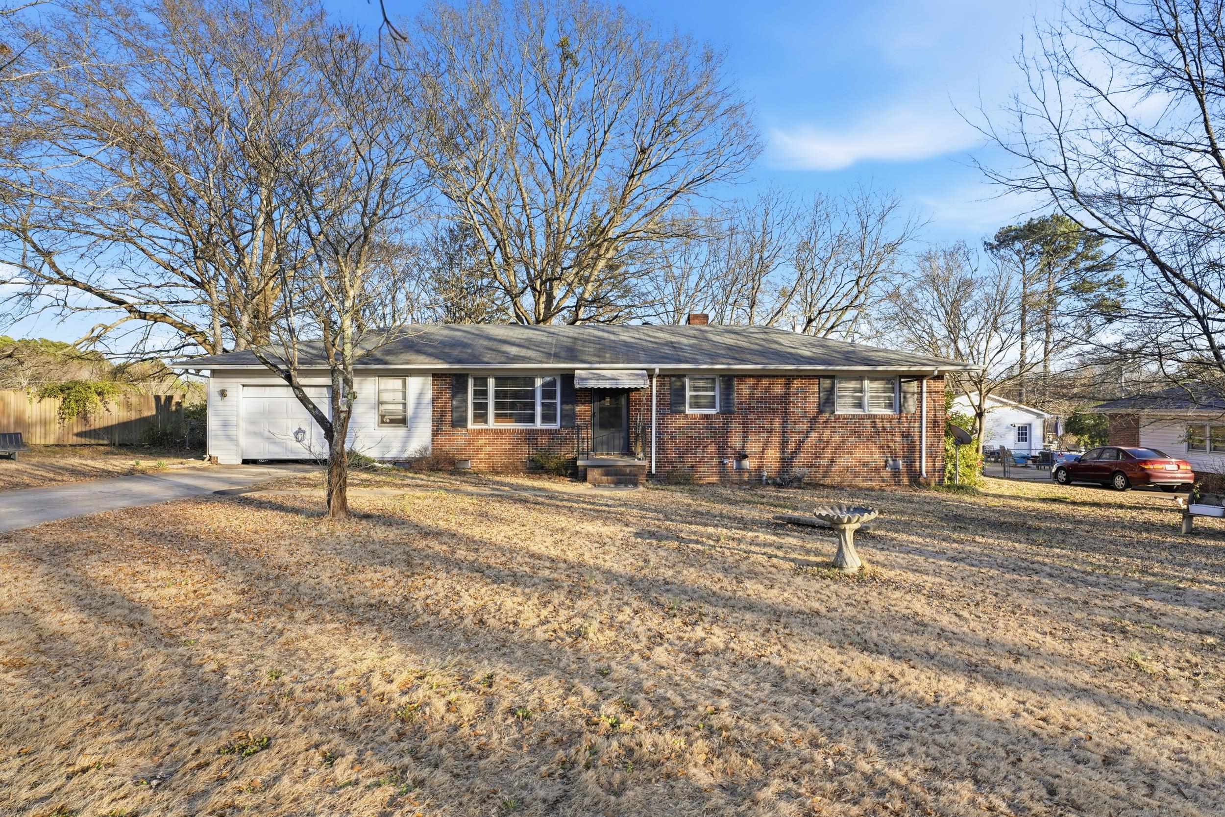 125 Foxhall Road