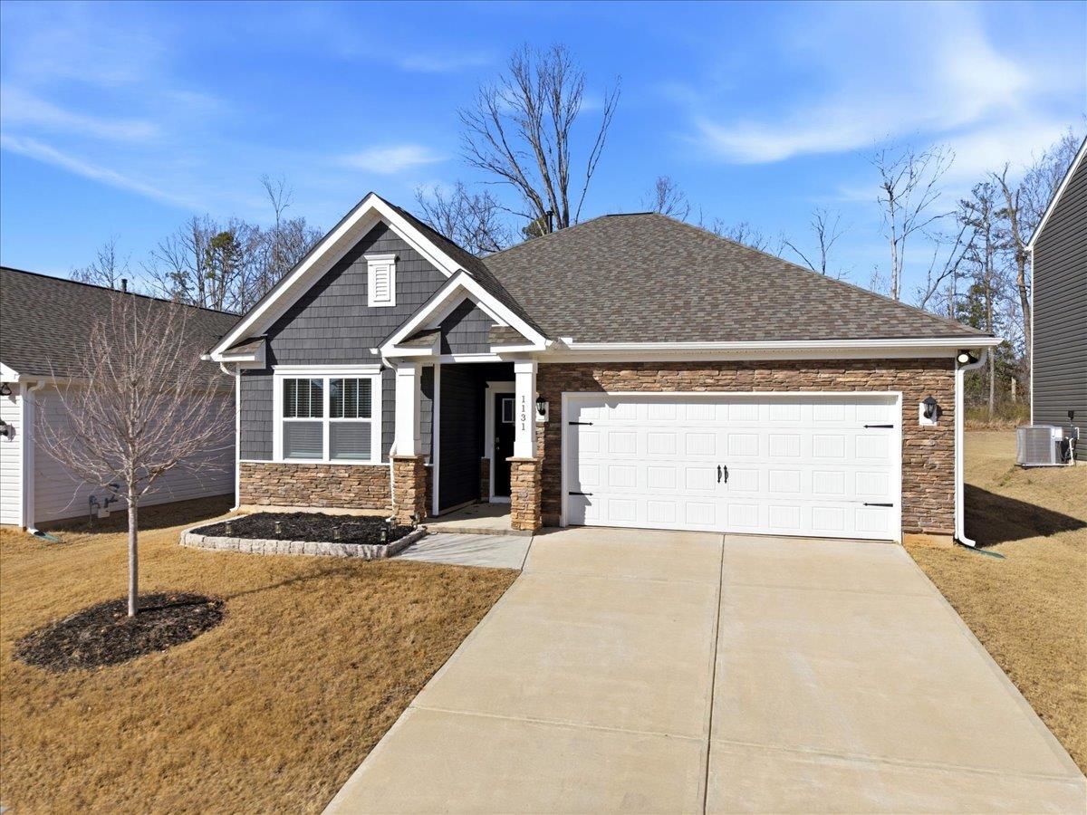 1131 Staghorn Avenue