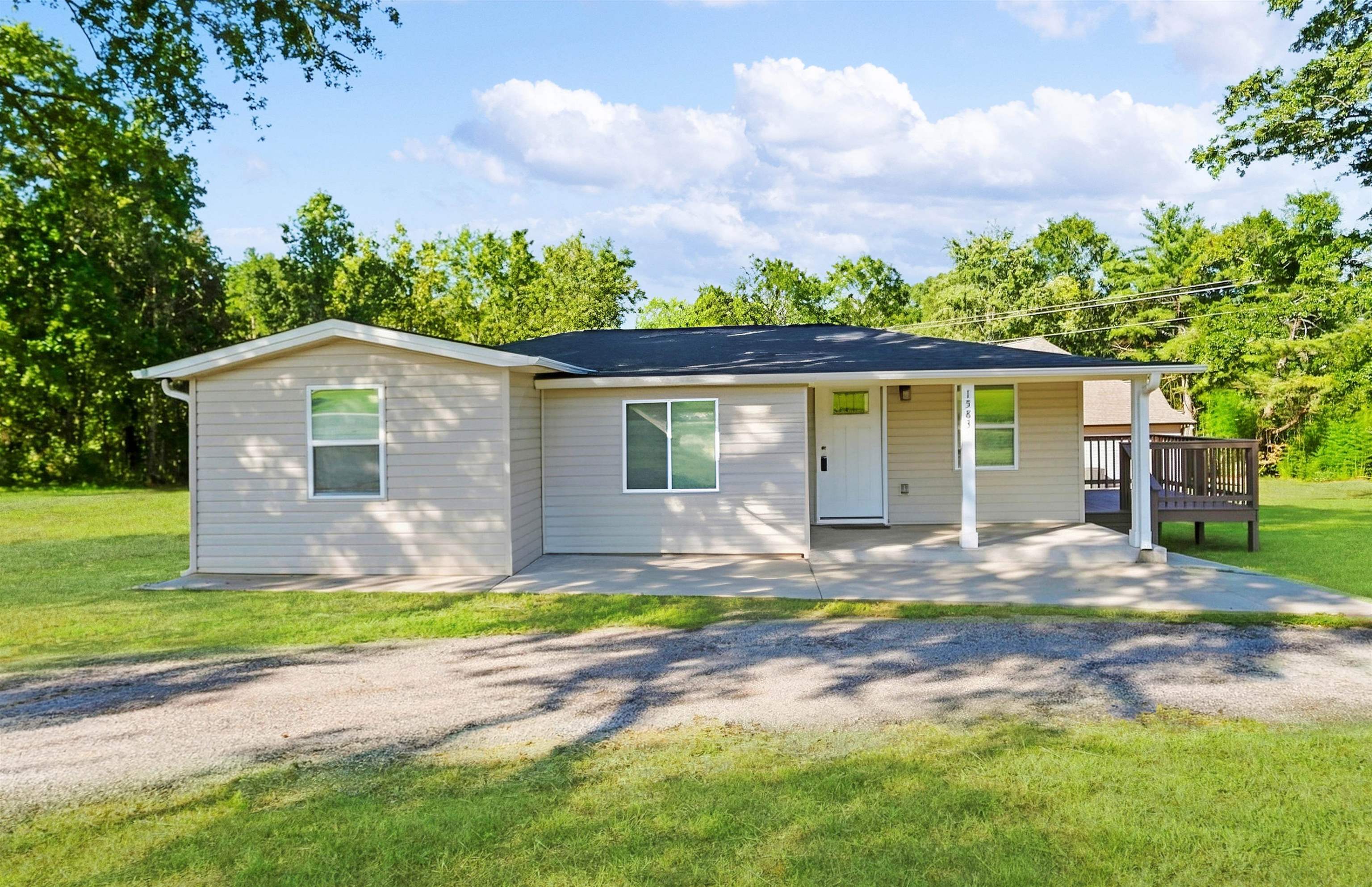 1583 SANDY FORD Road