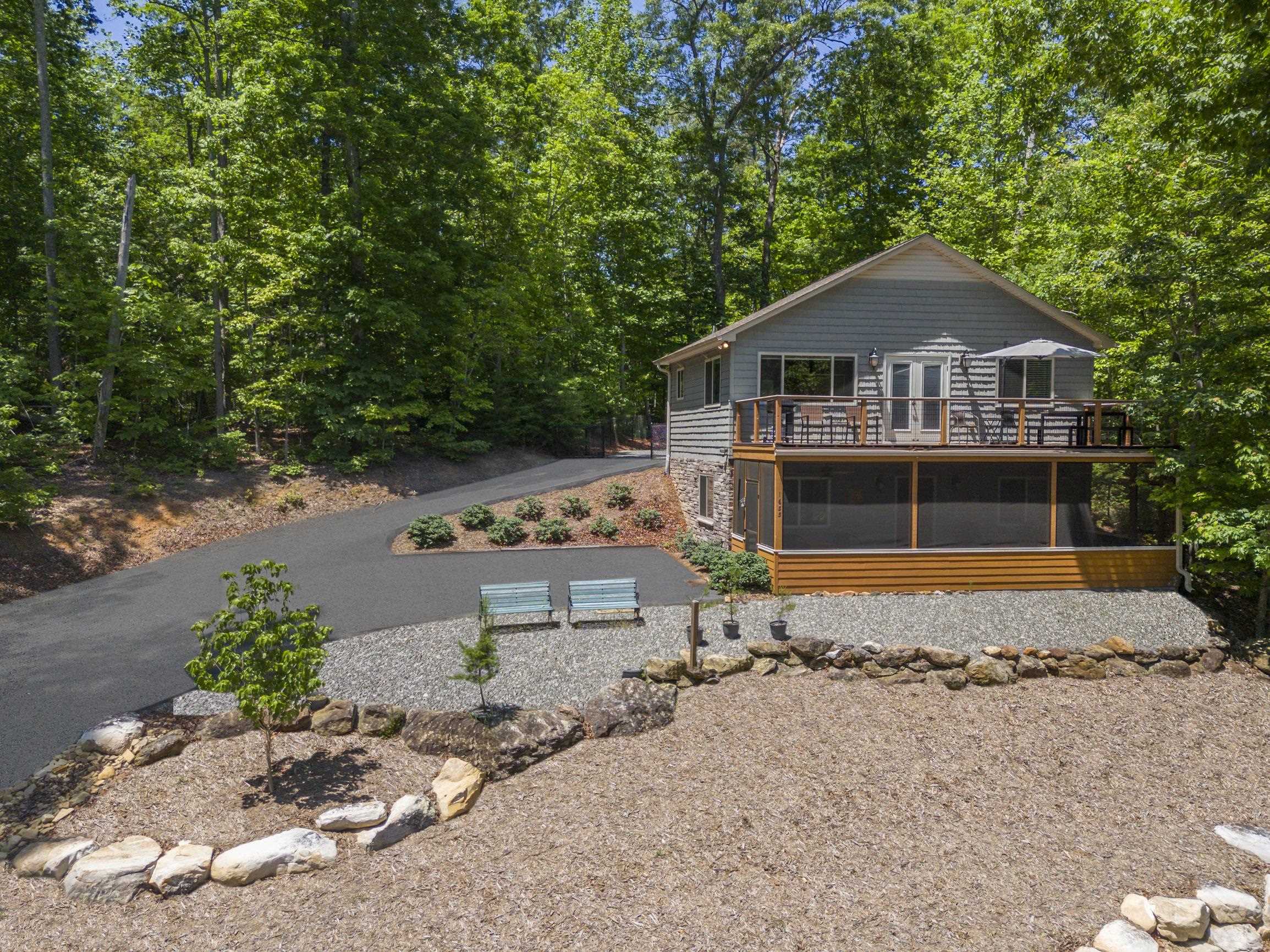 1655 W Lakeshore Drive