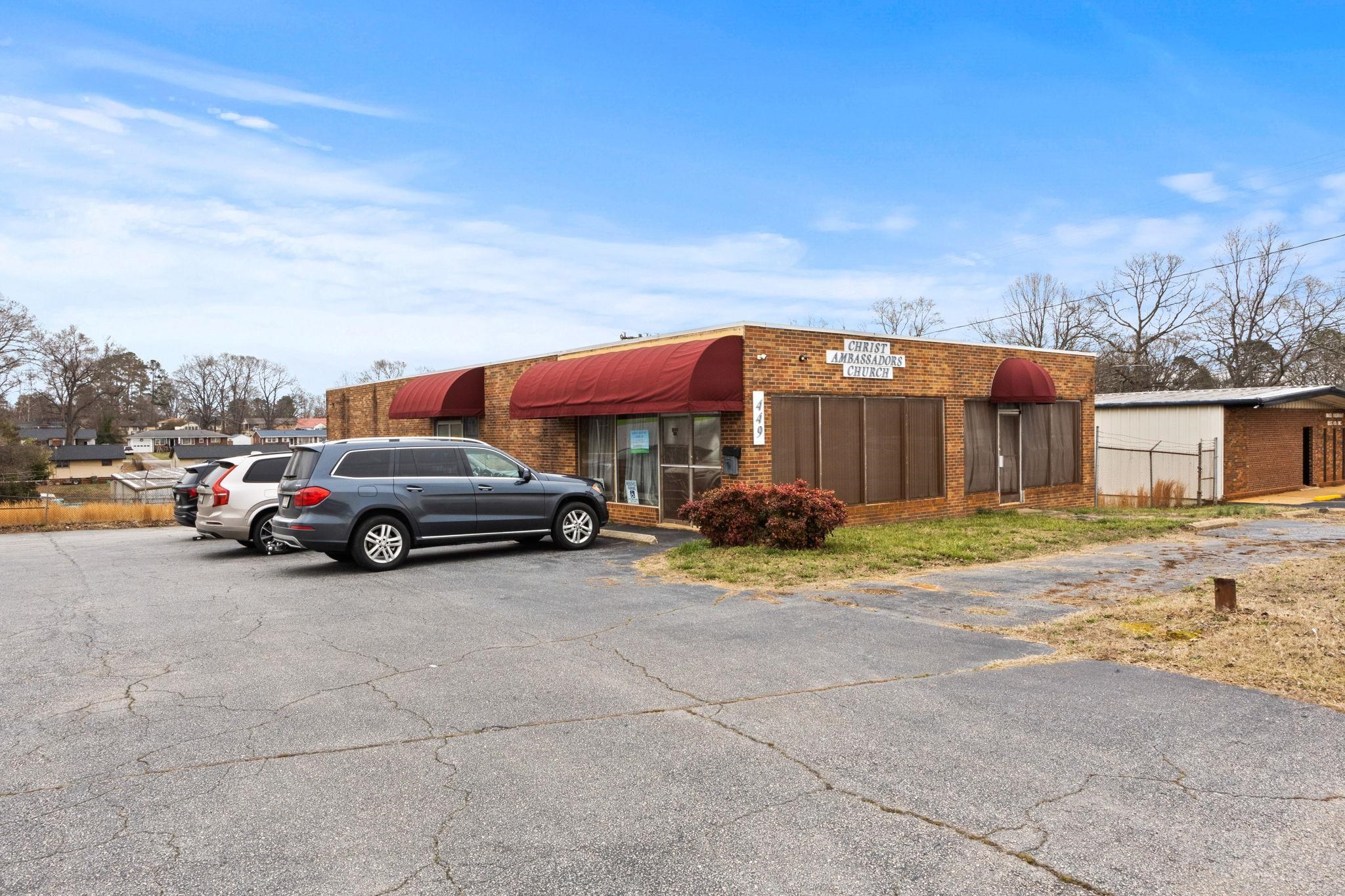 449 W Centennial Street