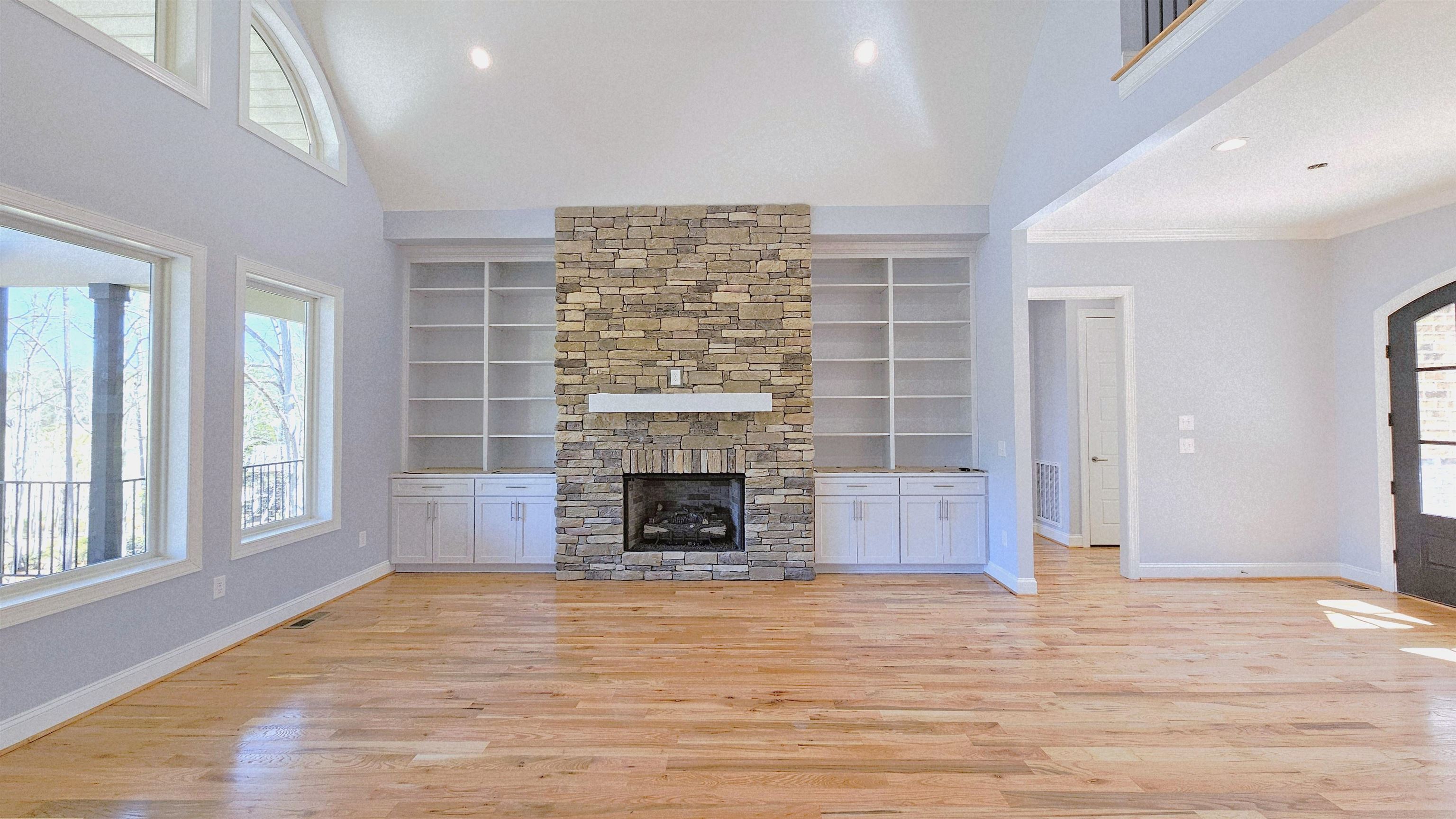 118 N Woodfin Drive