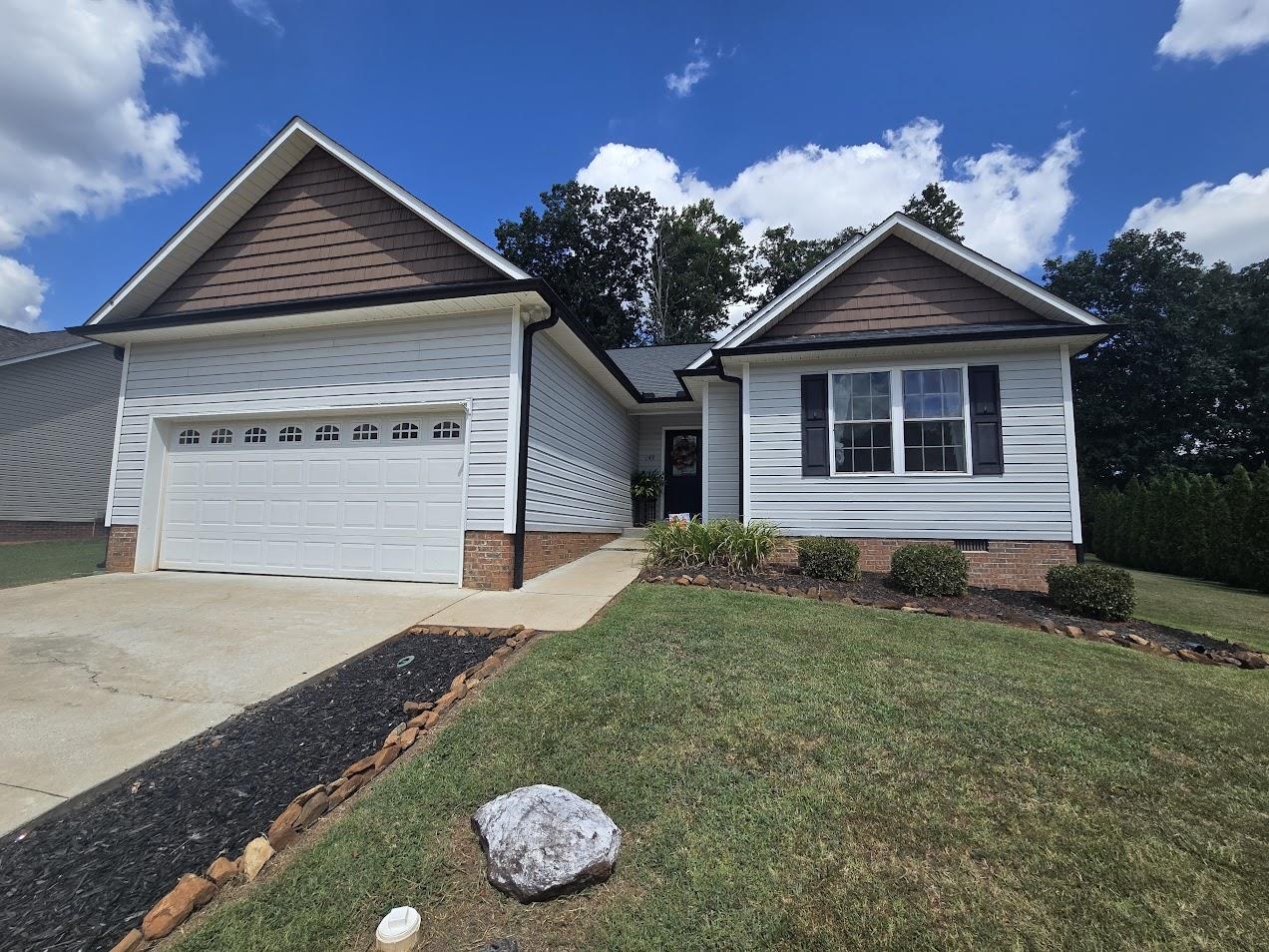 149 Topaz Lane