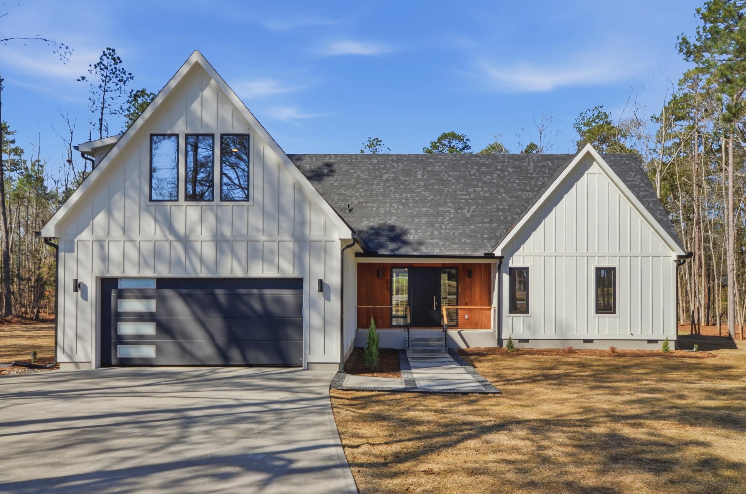 310 S Nelson Drive