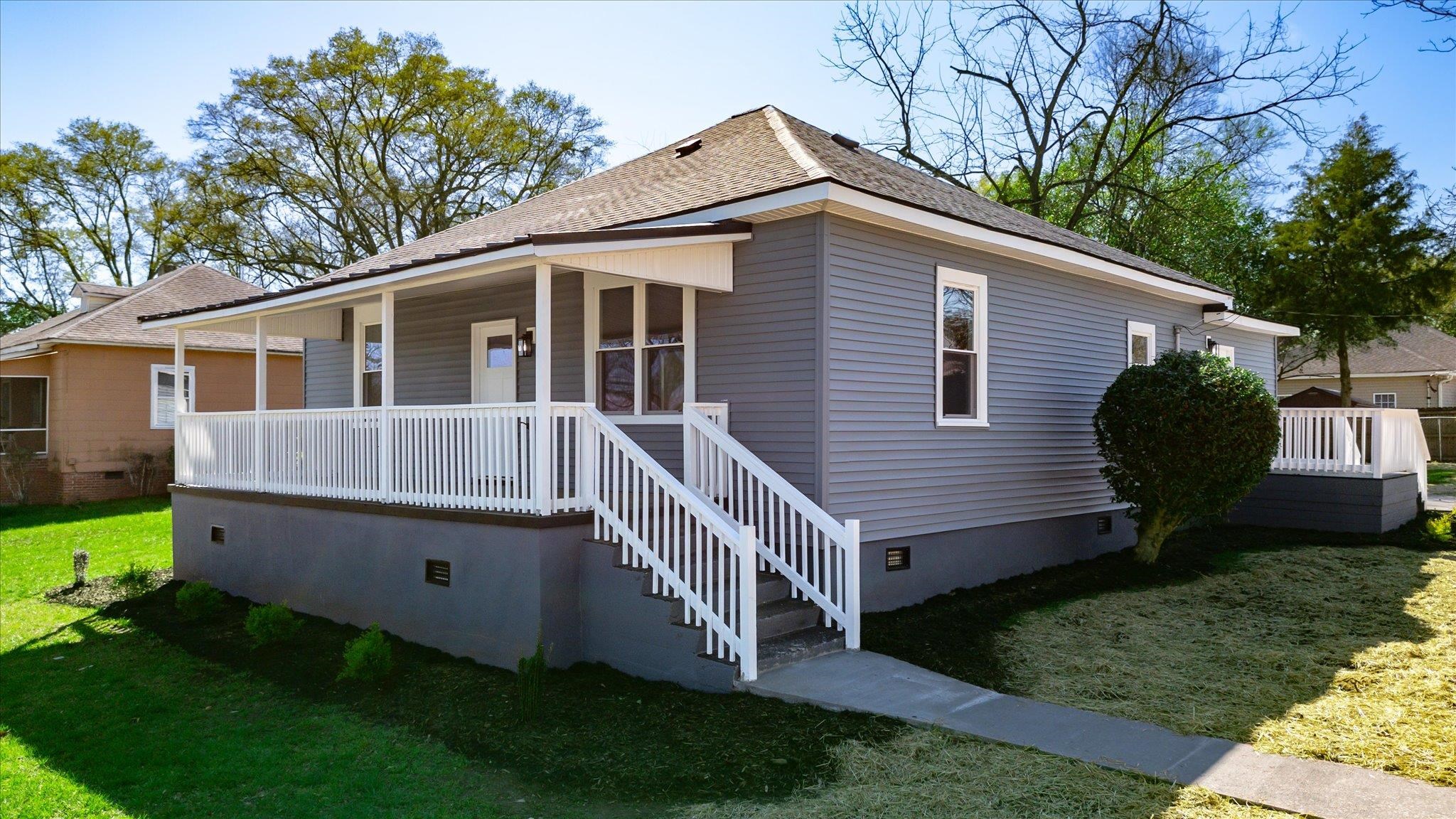 20 4th Avenue