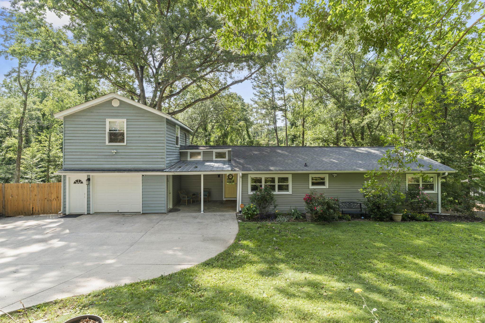 119 W Victoria Road