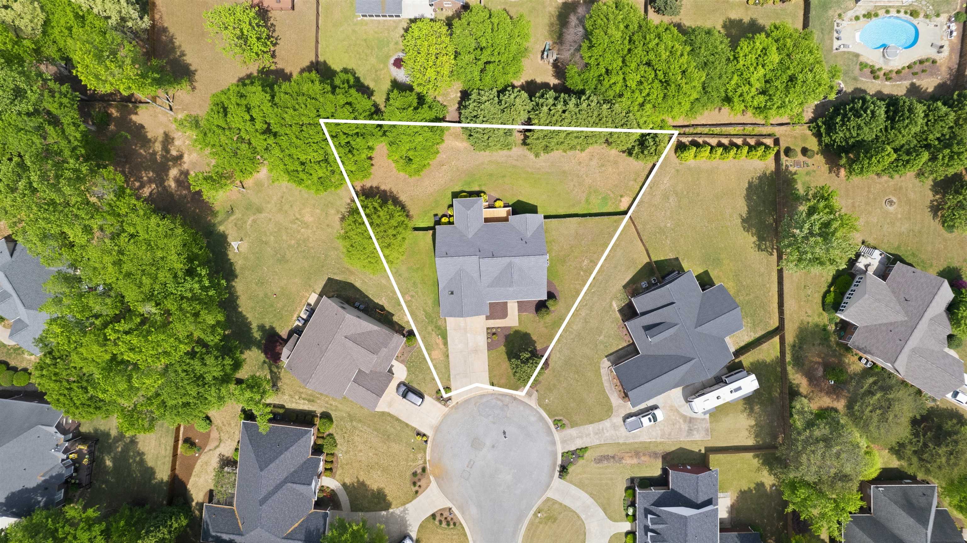 822 Tapestry Court