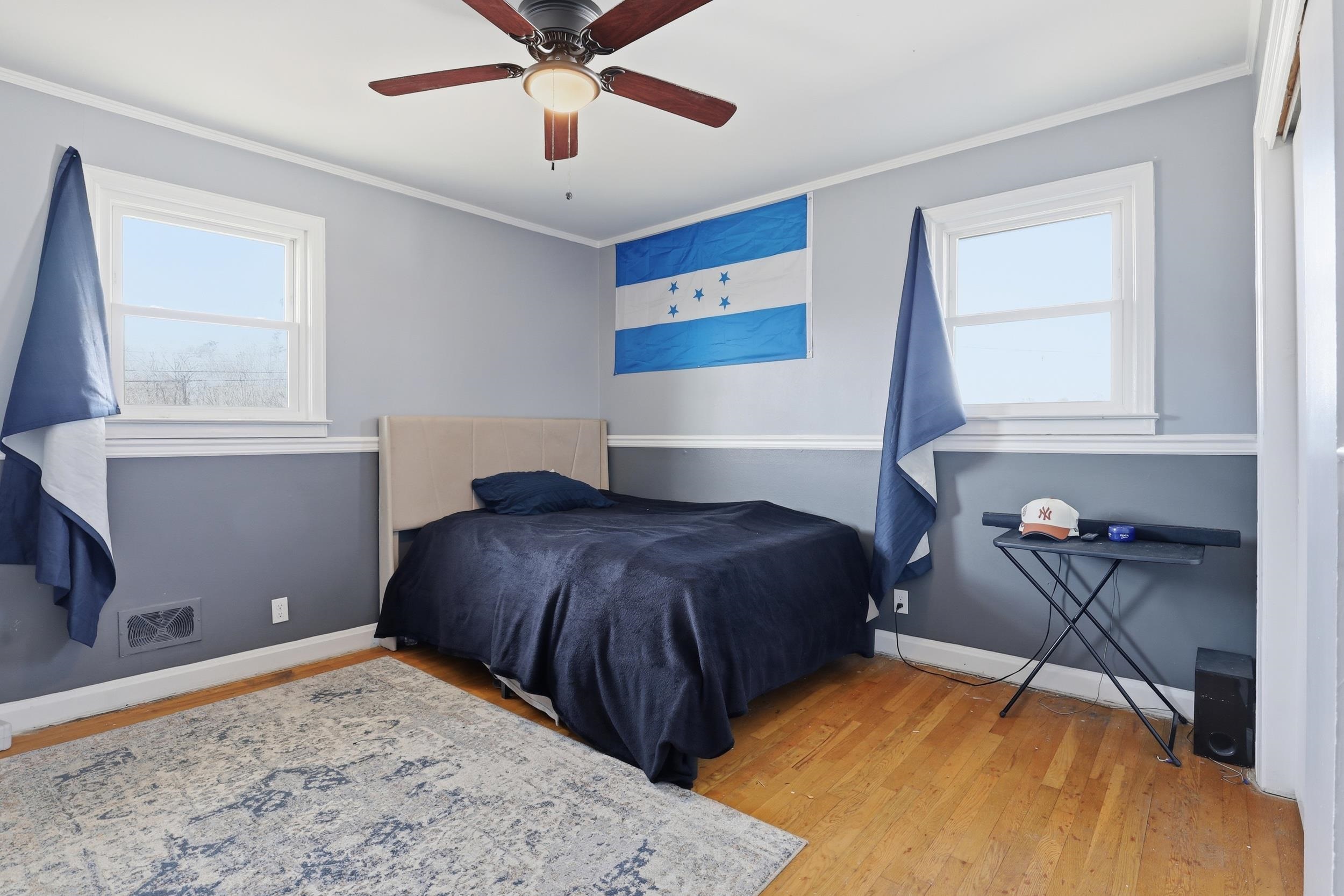Image 12