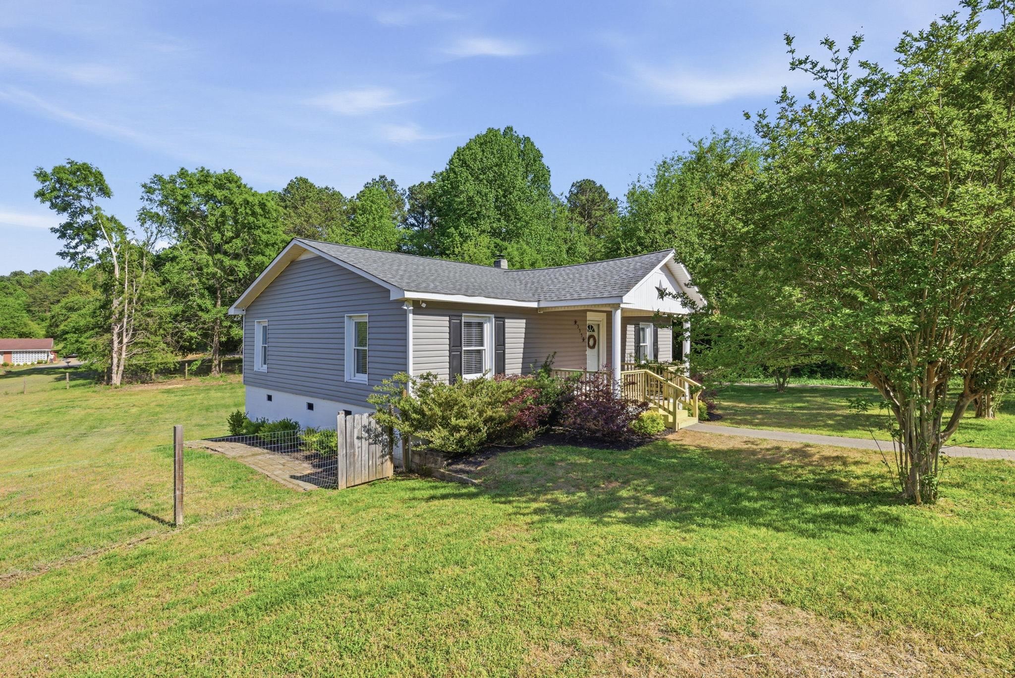 335 Guernsey Lane