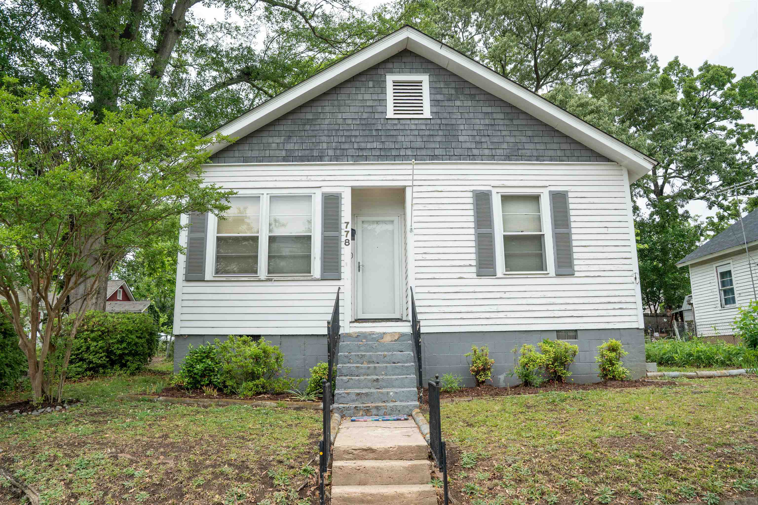 778 Camp St